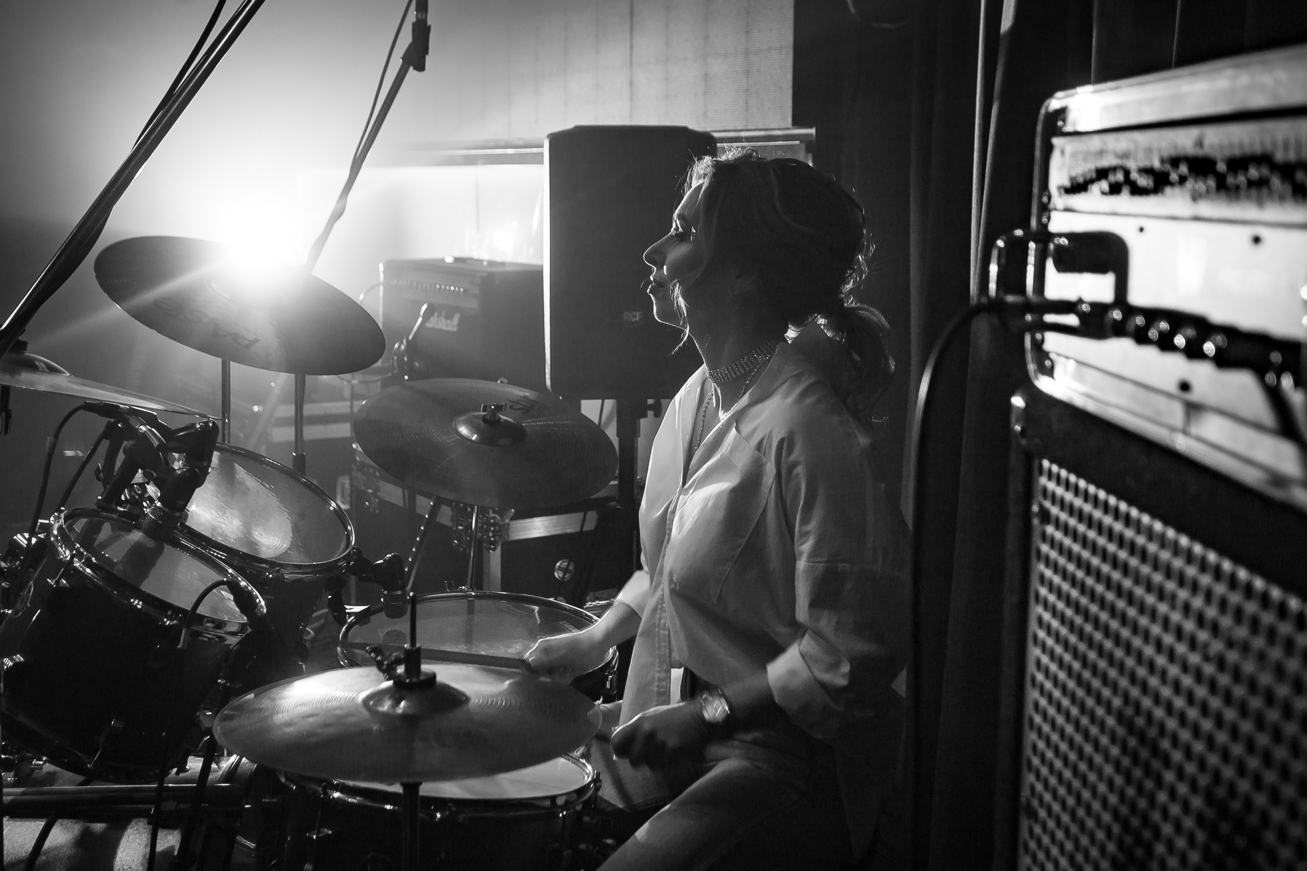 Не Школа Барабанов в Dusty Gold. Фотографиня Мария Дикова