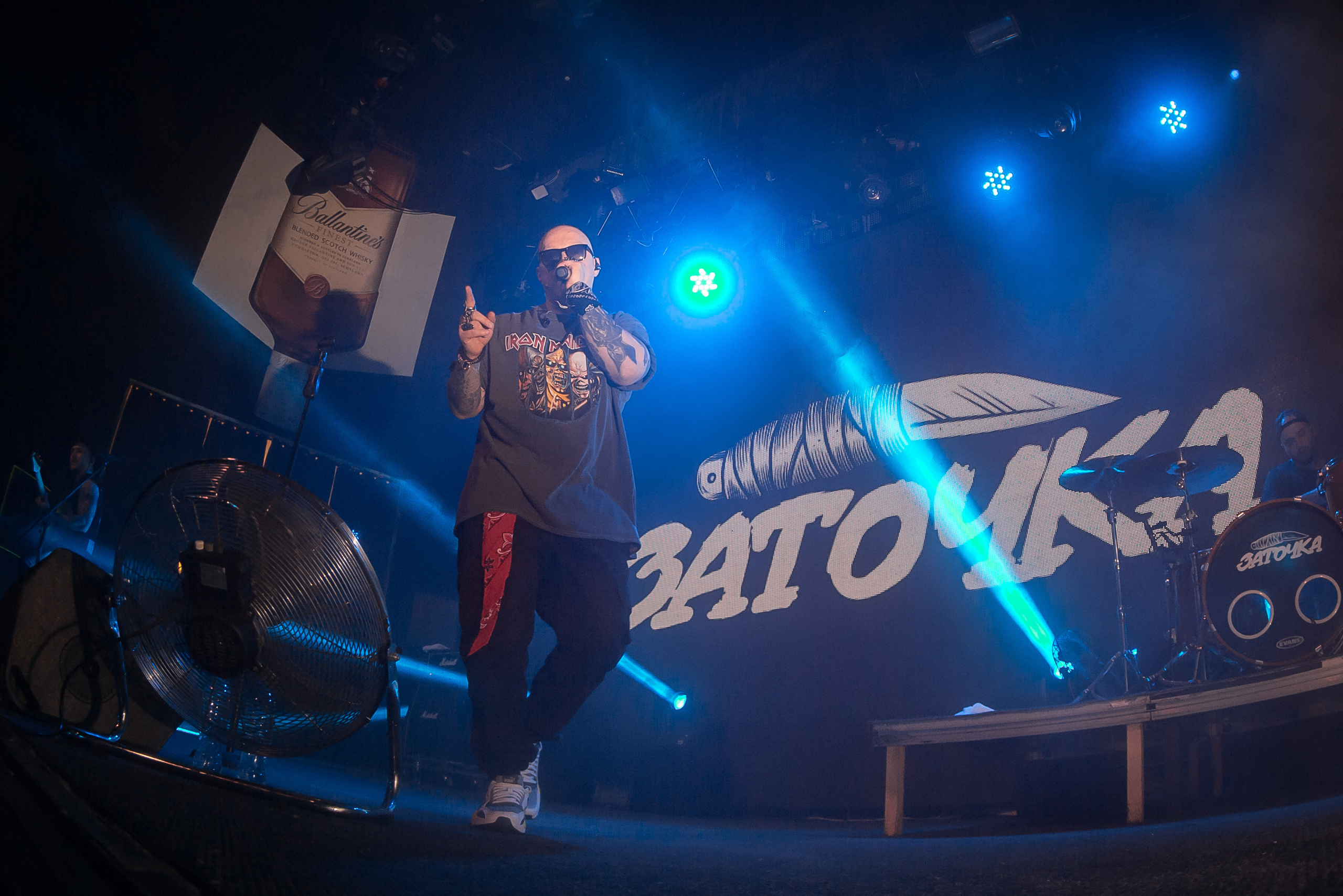 Заточка. Фотографиня Мария Дикова