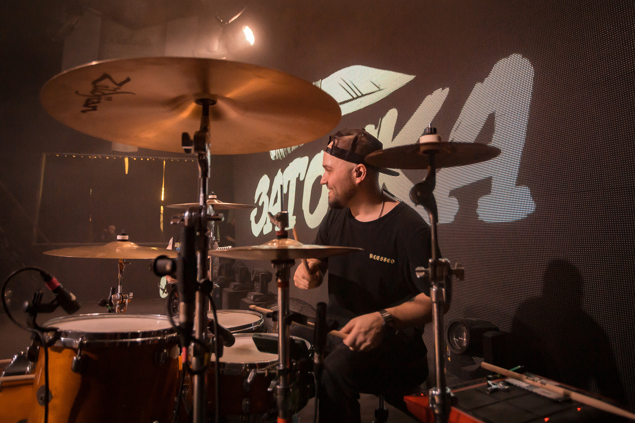 Заточка. Фотографиня Мария Дикова