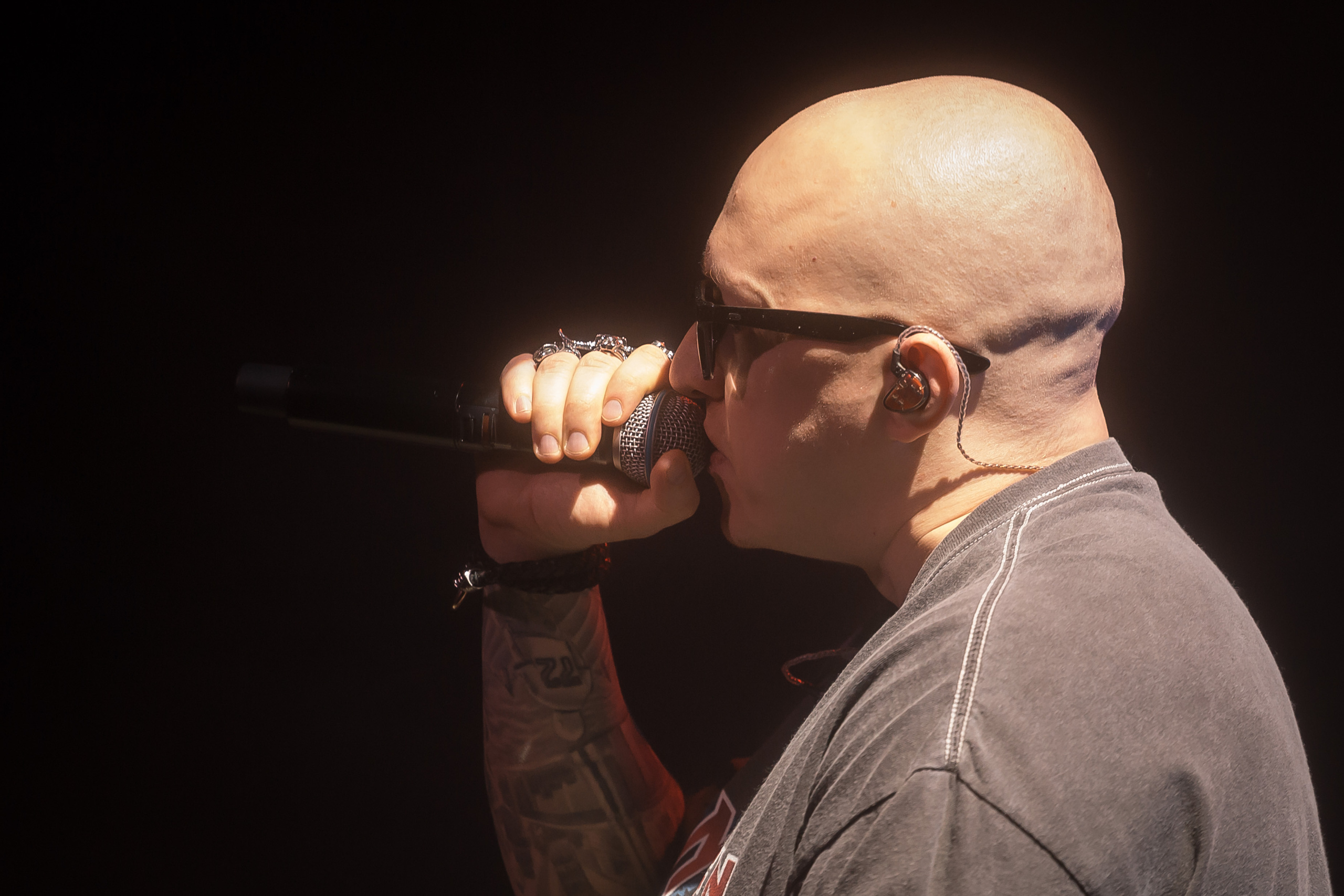 Заточка. Фотографиня Мария Дикова