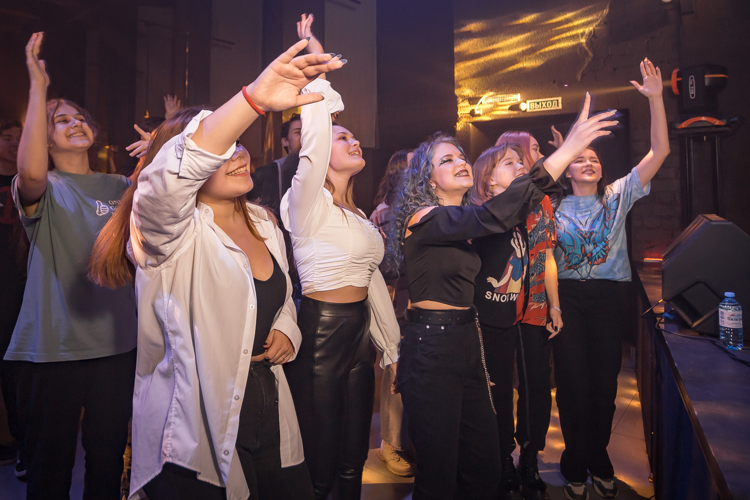 Не Школа Барабанов в Dusty Gold. Фотографиня Мария Дикова