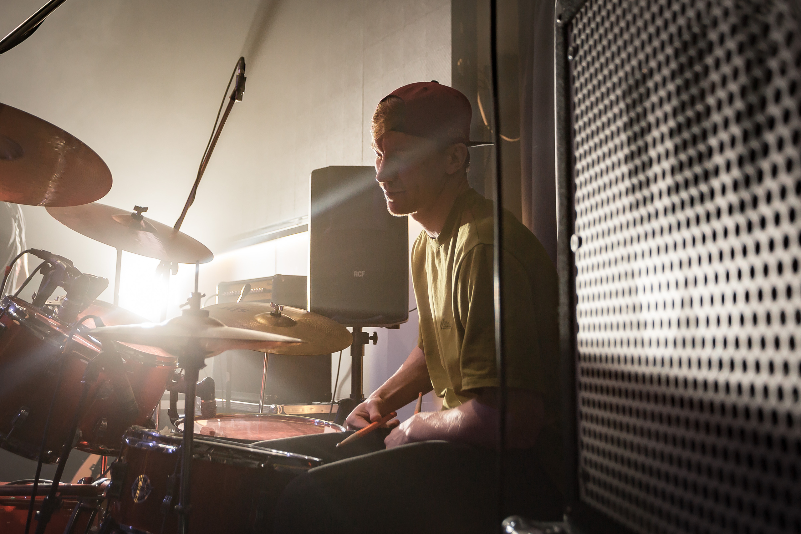 Не Школа Барабанов в Dusty Gold. Фотографиня Мария Дикова