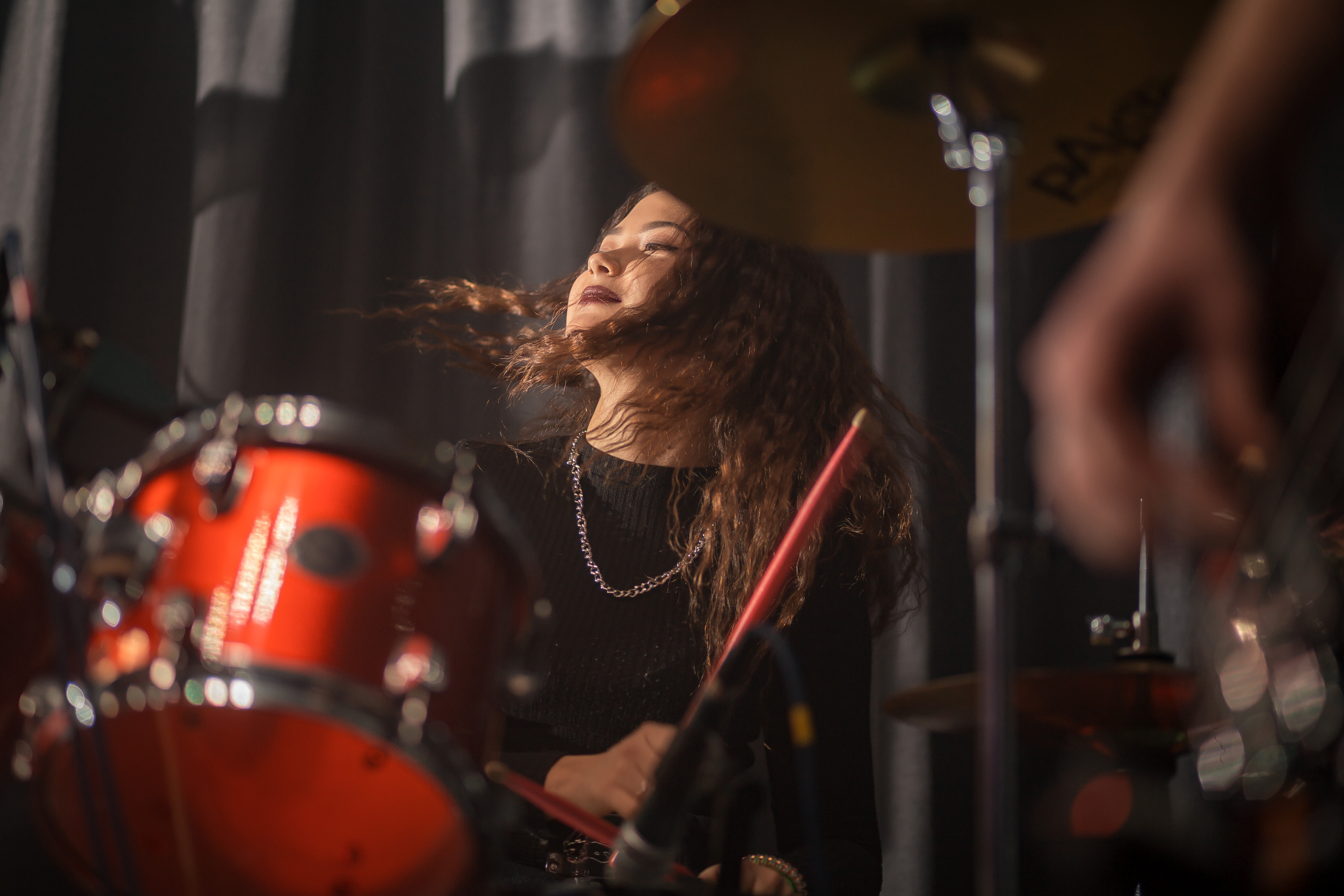 Не Школа Барабанов в Dusty Gold. Фотографиня Мария Дикова