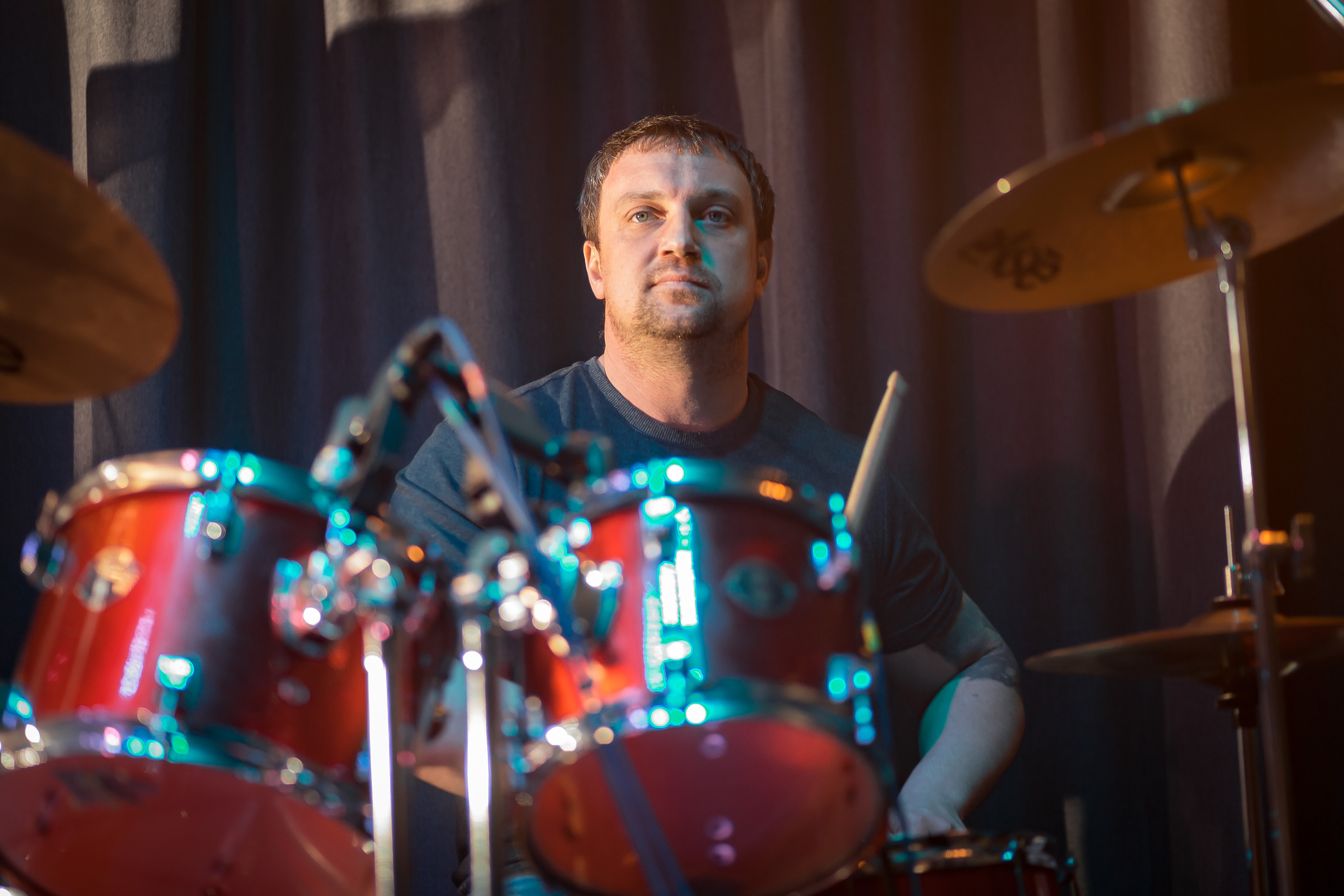 Не Школа Барабанов в Dusty Gold. Фотографиня Мария Дикова