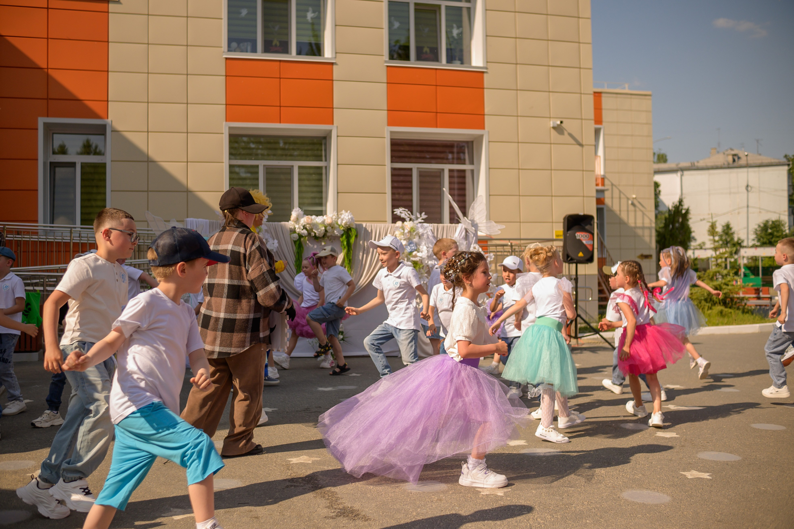 Репортаж выпускного группа «Фантазёры» 3 садик. Фотограф новорожденных, семейный детский в Тюмени Татьяна Морозова