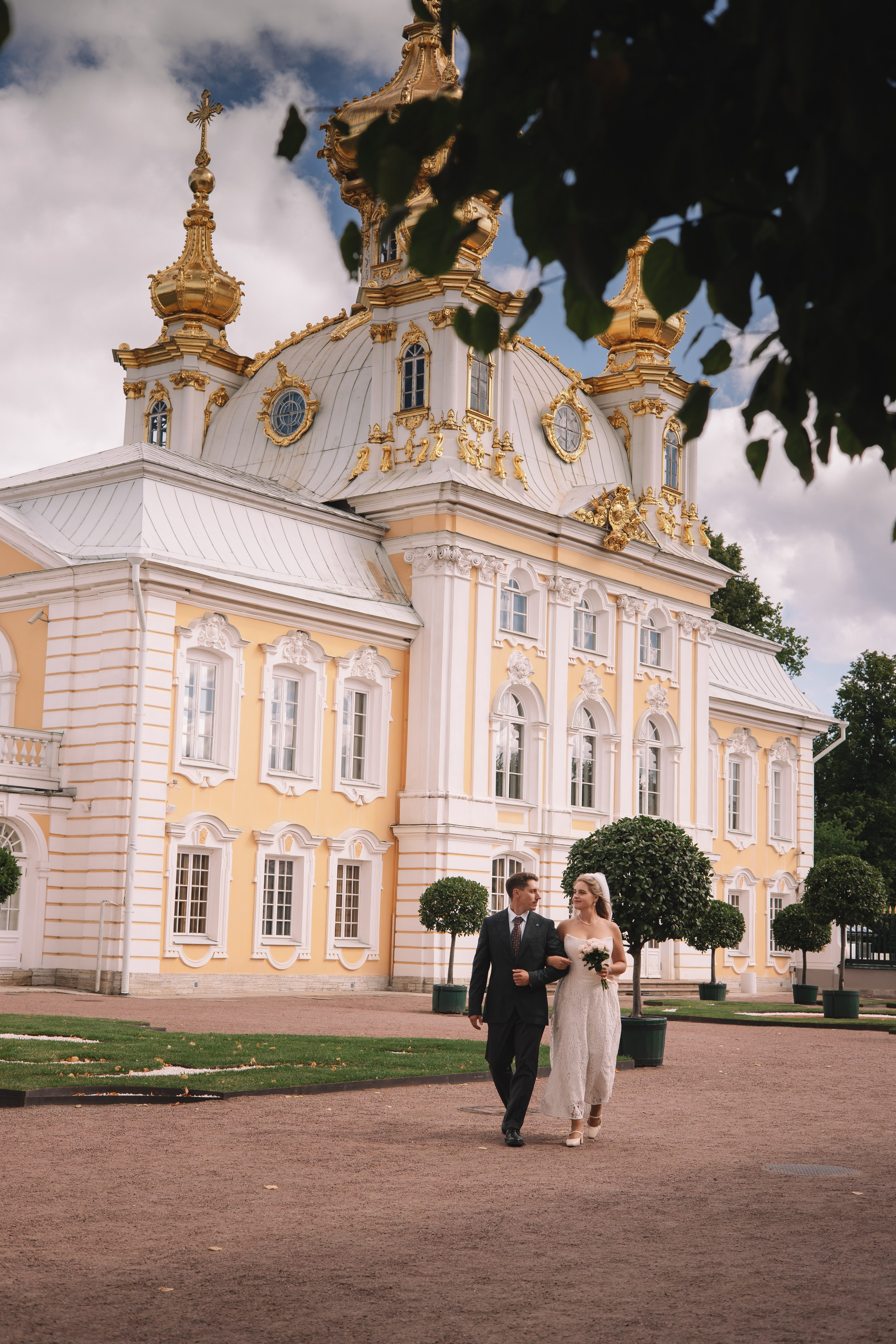 Анна и Евгений|Петергоф. Семейный фотограф в Санкт-Петербурге. Запечатление мгновений и ярких воспоминаний в Вашей жизни