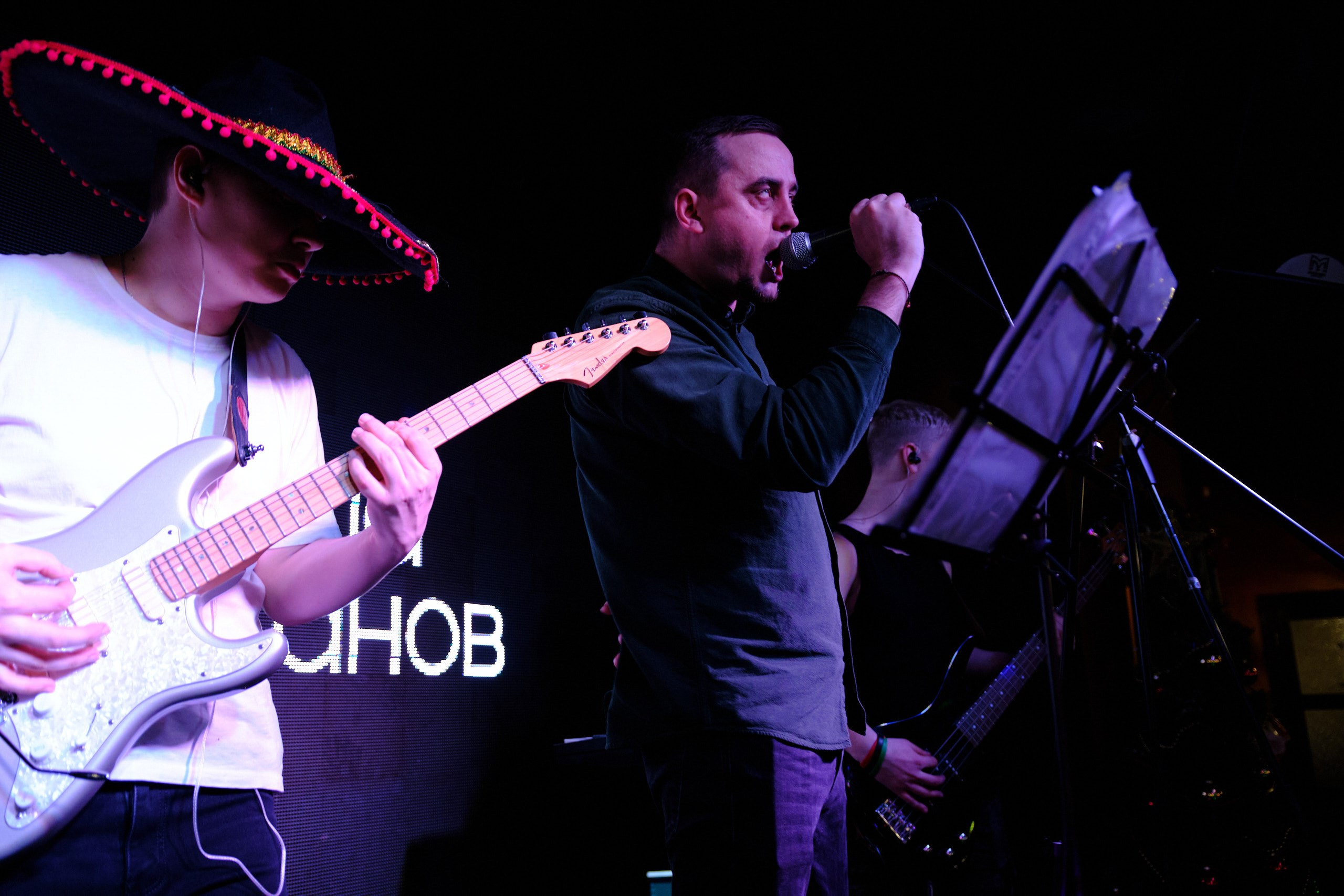 CocoBongo. Антон Ив