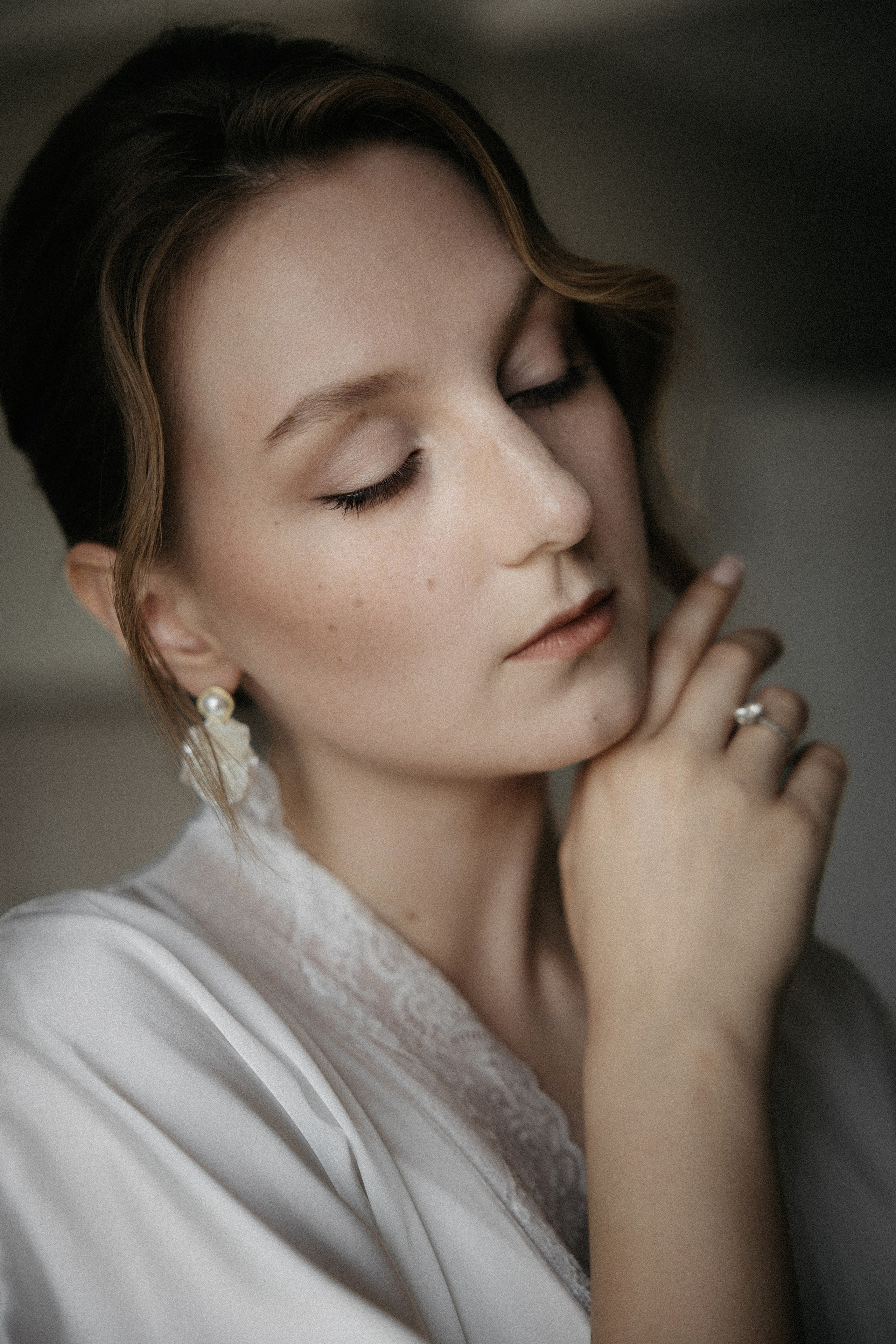 Утро невесты и свадебная фотосессия на теплоходе по Москве-реке