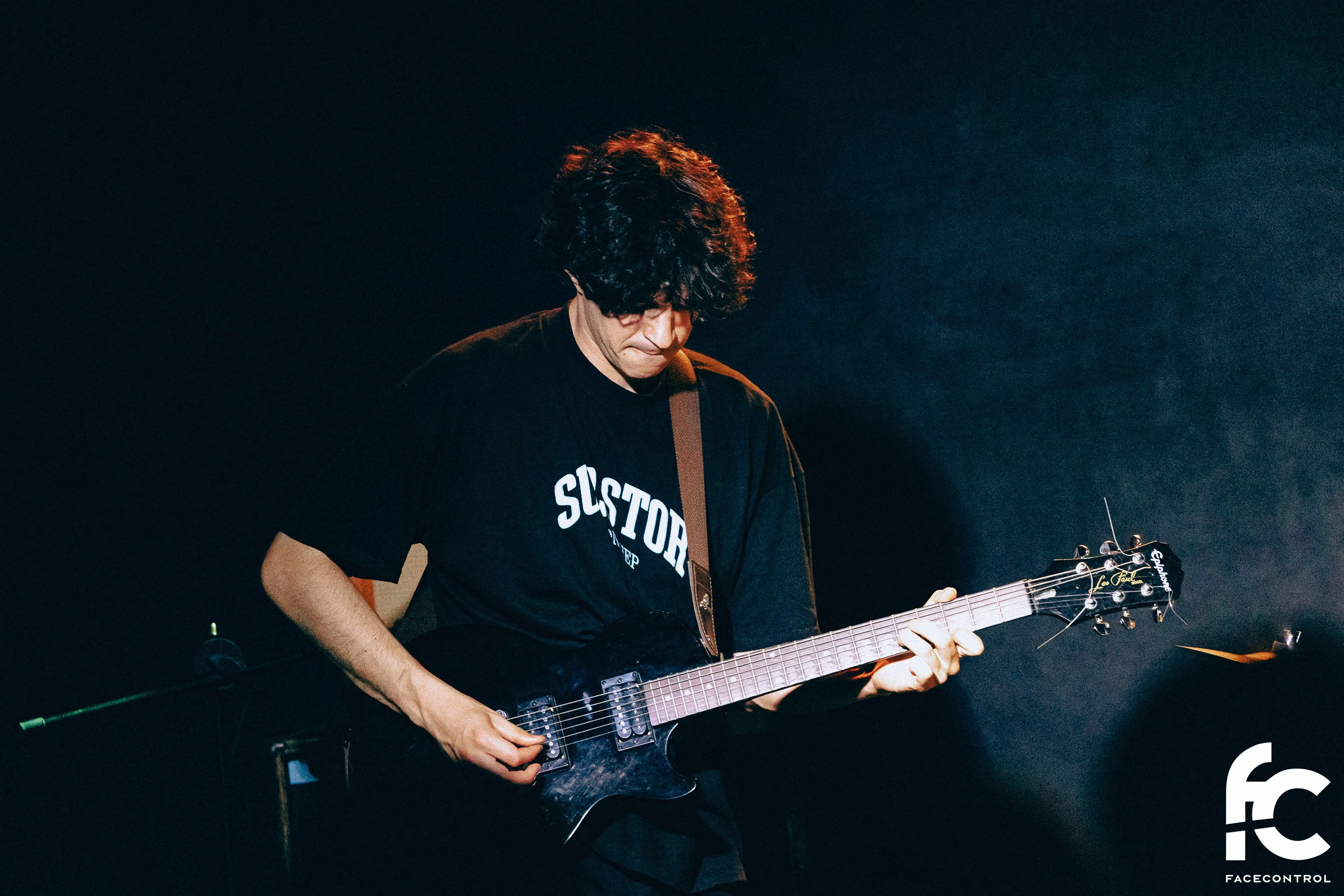 Sextape of Lovers & Granma. Face Control: Crónica social, anuncios de eventos y reportajes fotográficos