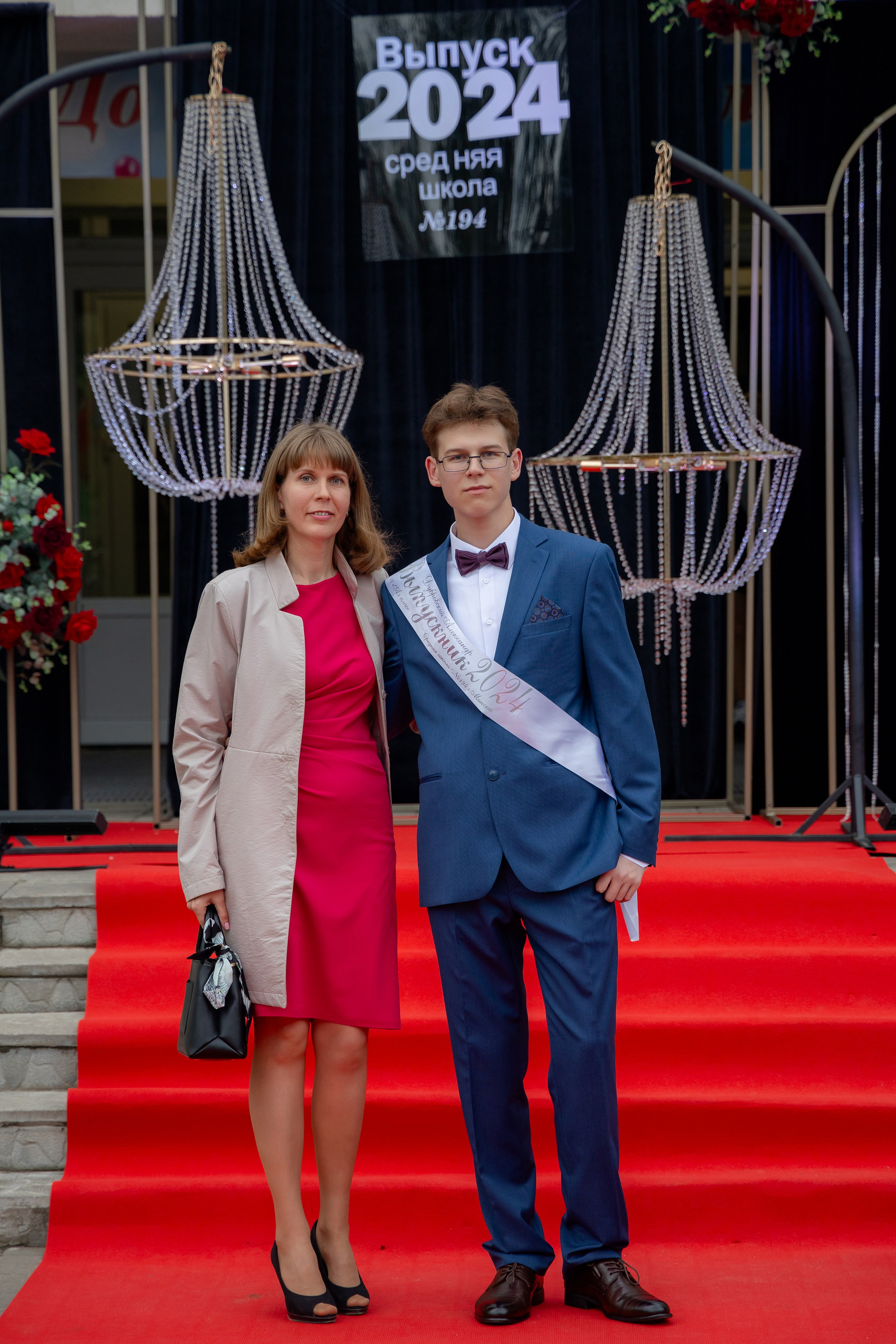 Школьный выпускной 2024 год в Соколе (Минск). Свадебный фотограф в Минске/Беларуси Сергей Спиридонов