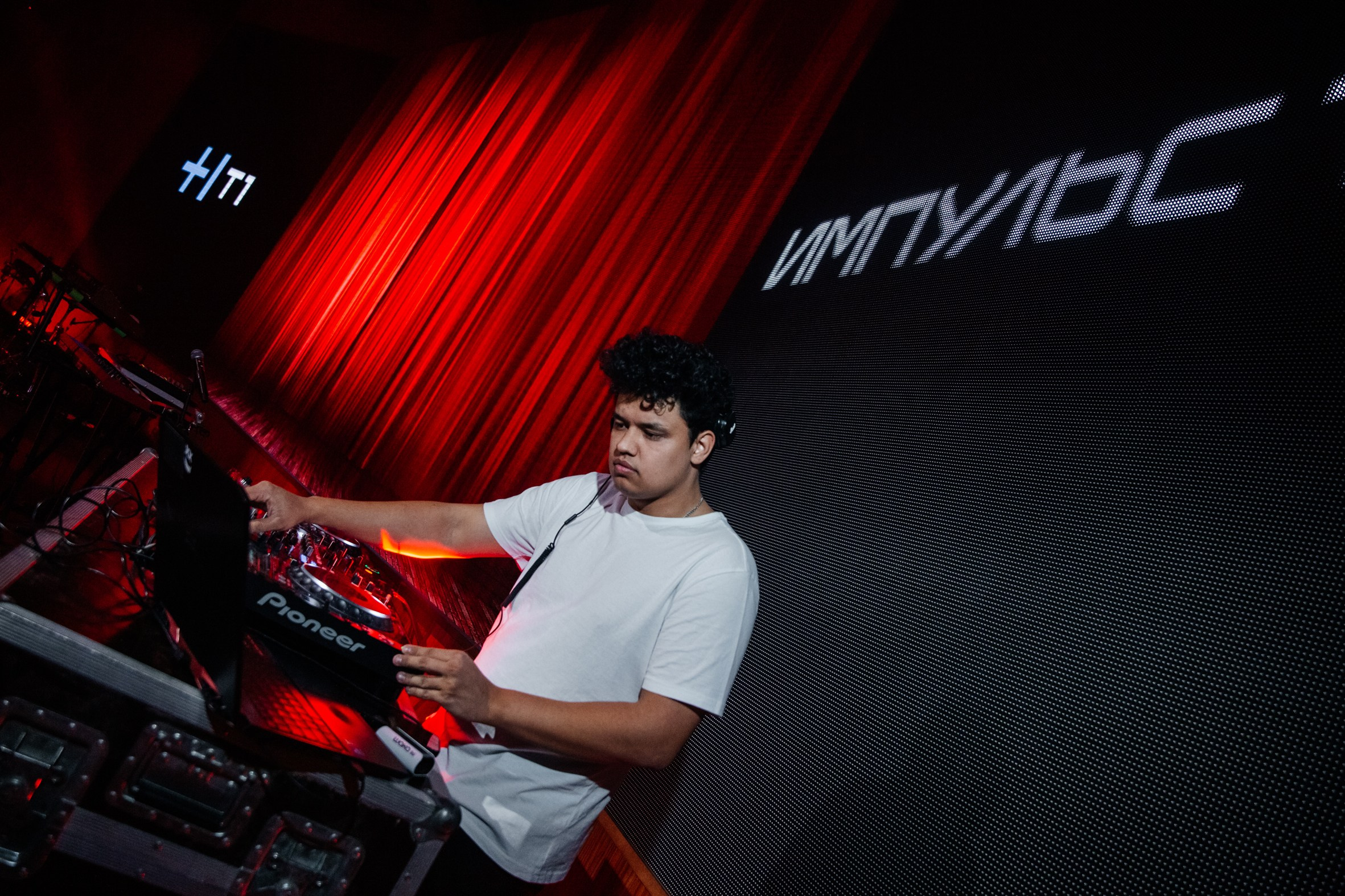 Конференции и мероприятия. Люксмедиа — это команда фотографов и видеографов. Город Казань. Дамир Сафин