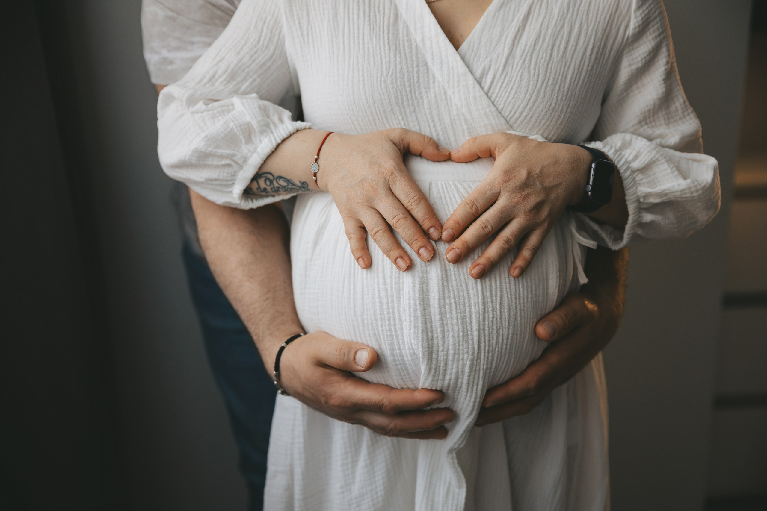 Фотосессия беременности дома с семьей. Семейный и женский фотограф в Москве Надежда Воробьева