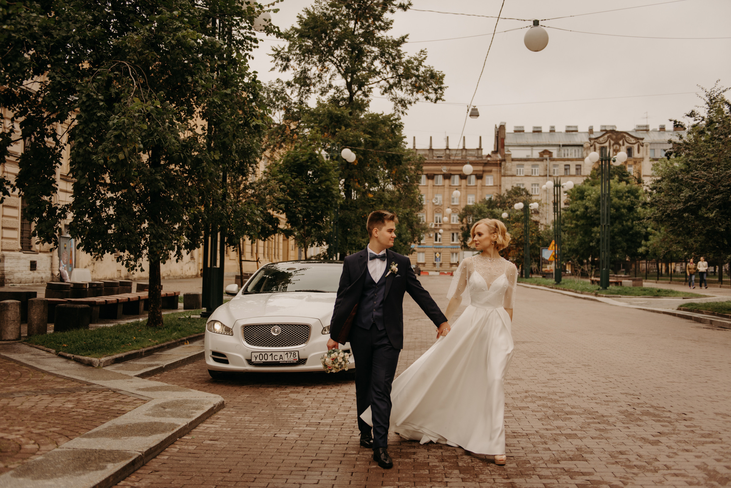 Свадебная фотосессия в Академии Штиглица. Свадебный фотограф в Санкт-Петербурге Венера Ахметова