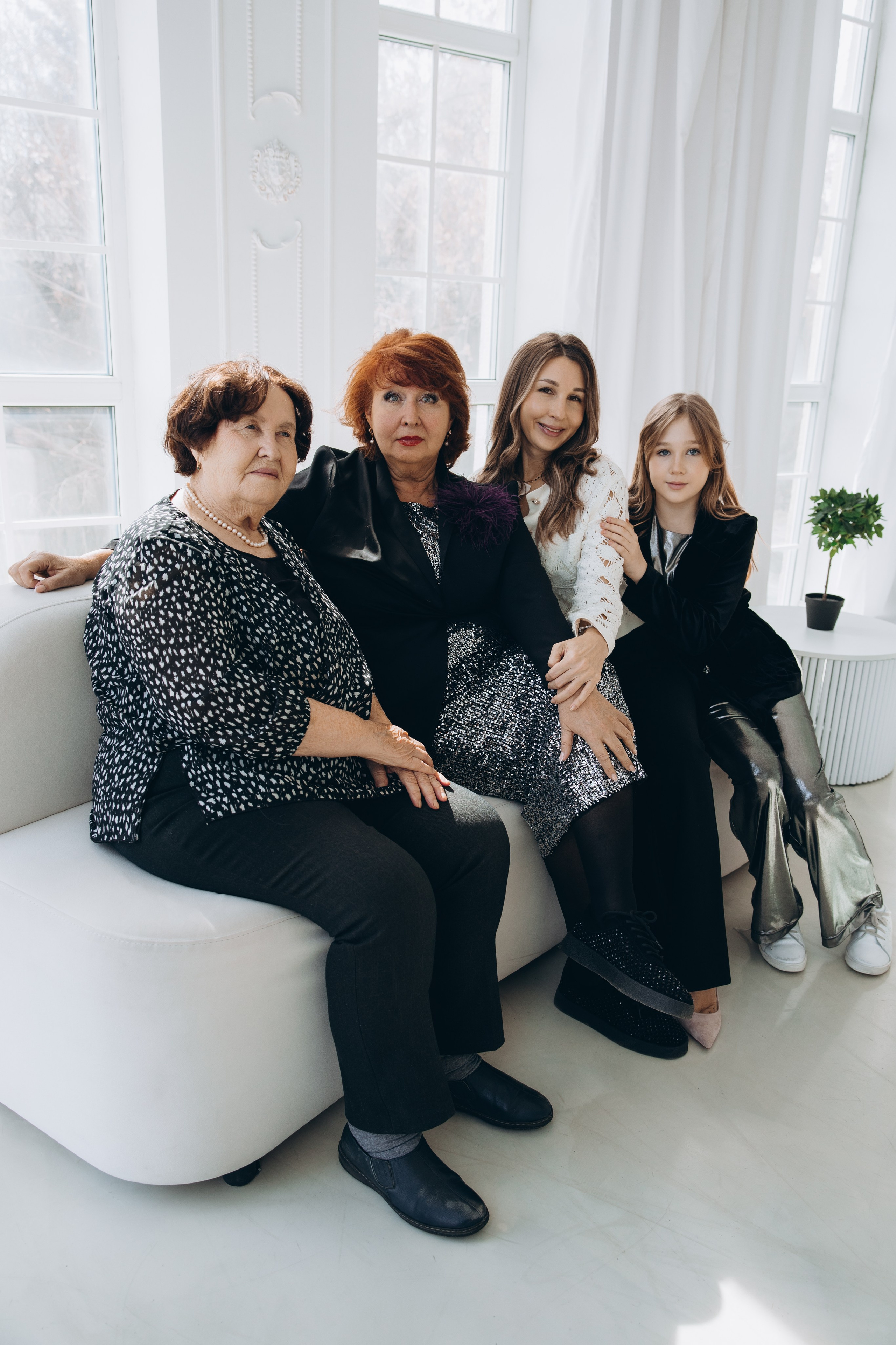 4 поколения. Свадебный, семейный фотограф в Иркутске Светлана Макаричева