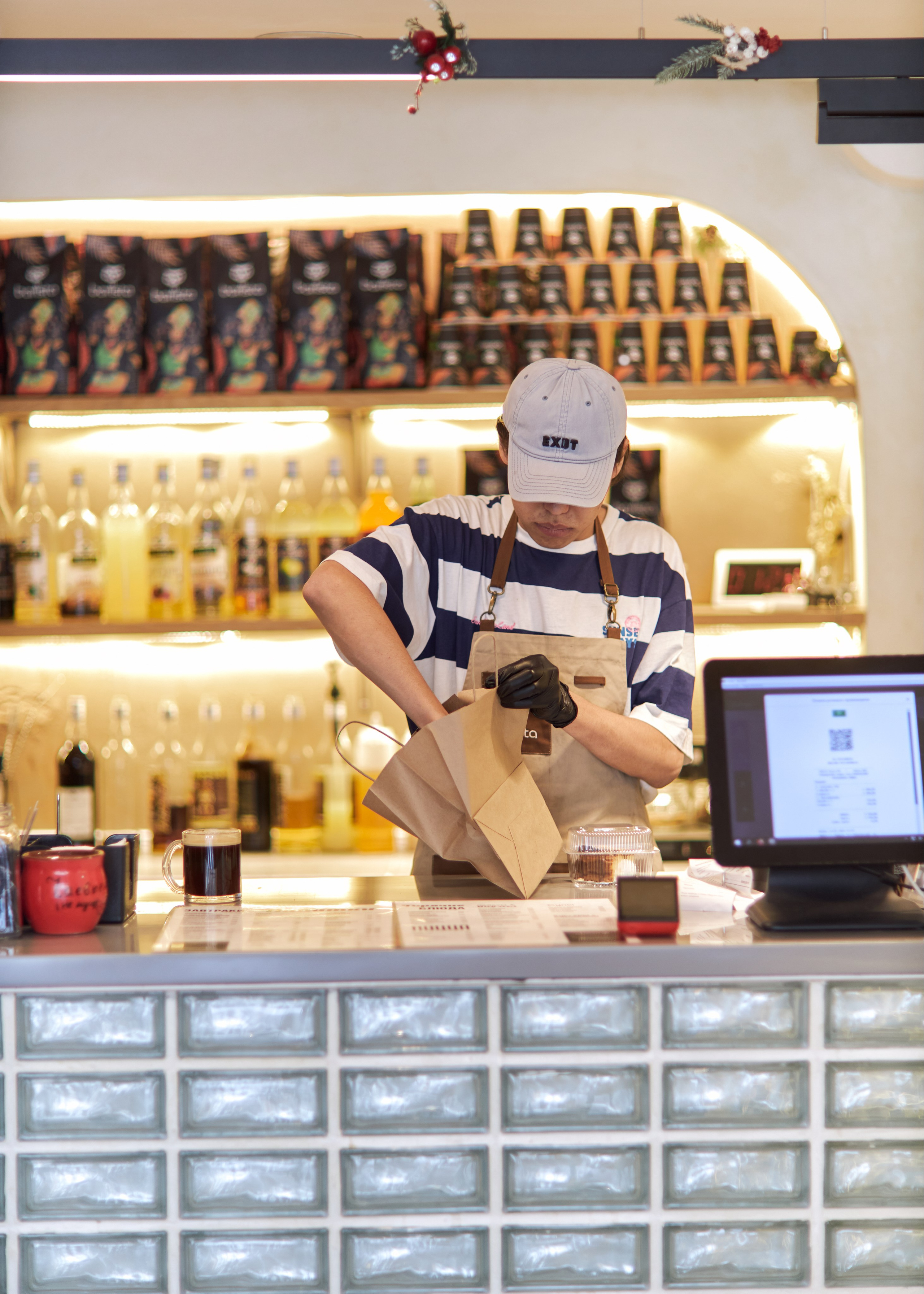 Barista coffee. Fashion-фотограф Желеуов Дулат