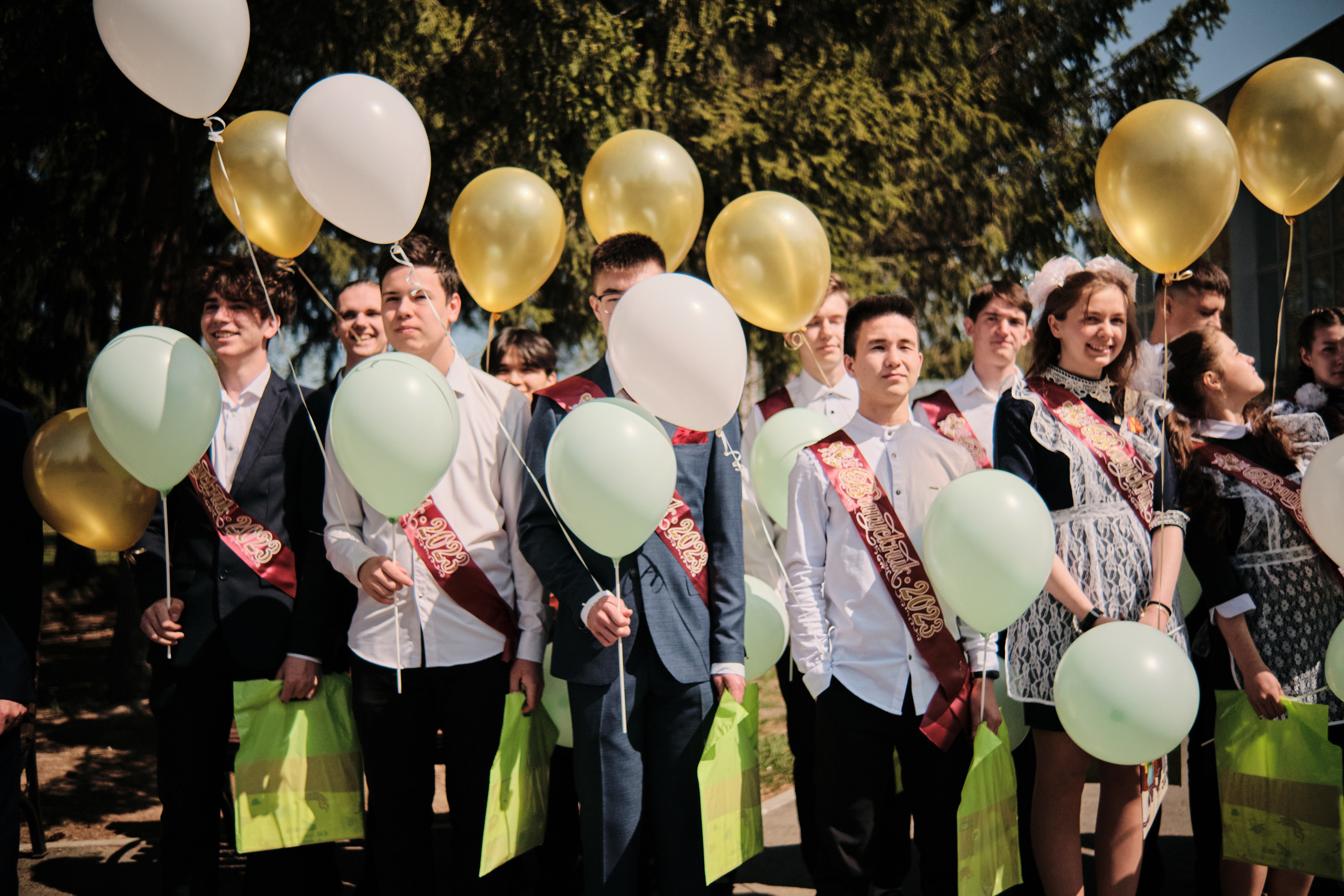 Последний звонок Таштагол 2023. Свадебный и семейный фотограф в Новокузнецке Иван Иванов