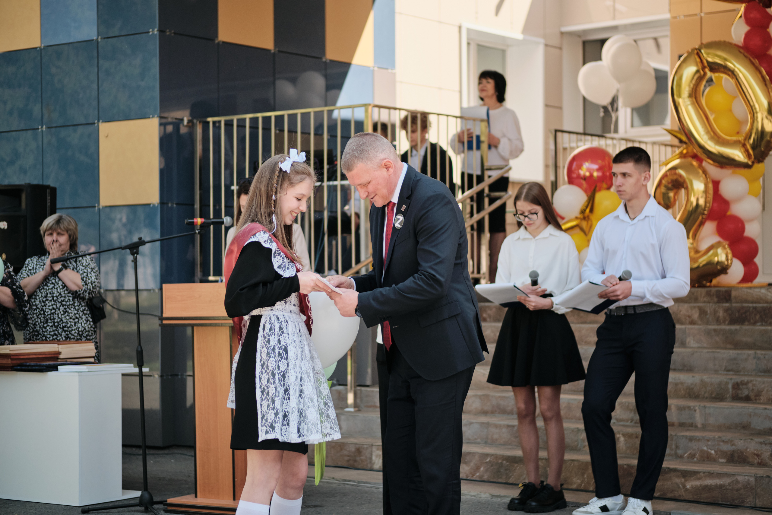 Последний звонок Таштагол 2023. Свадебный и семейный фотограф в Новокузнецке Иван Иванов