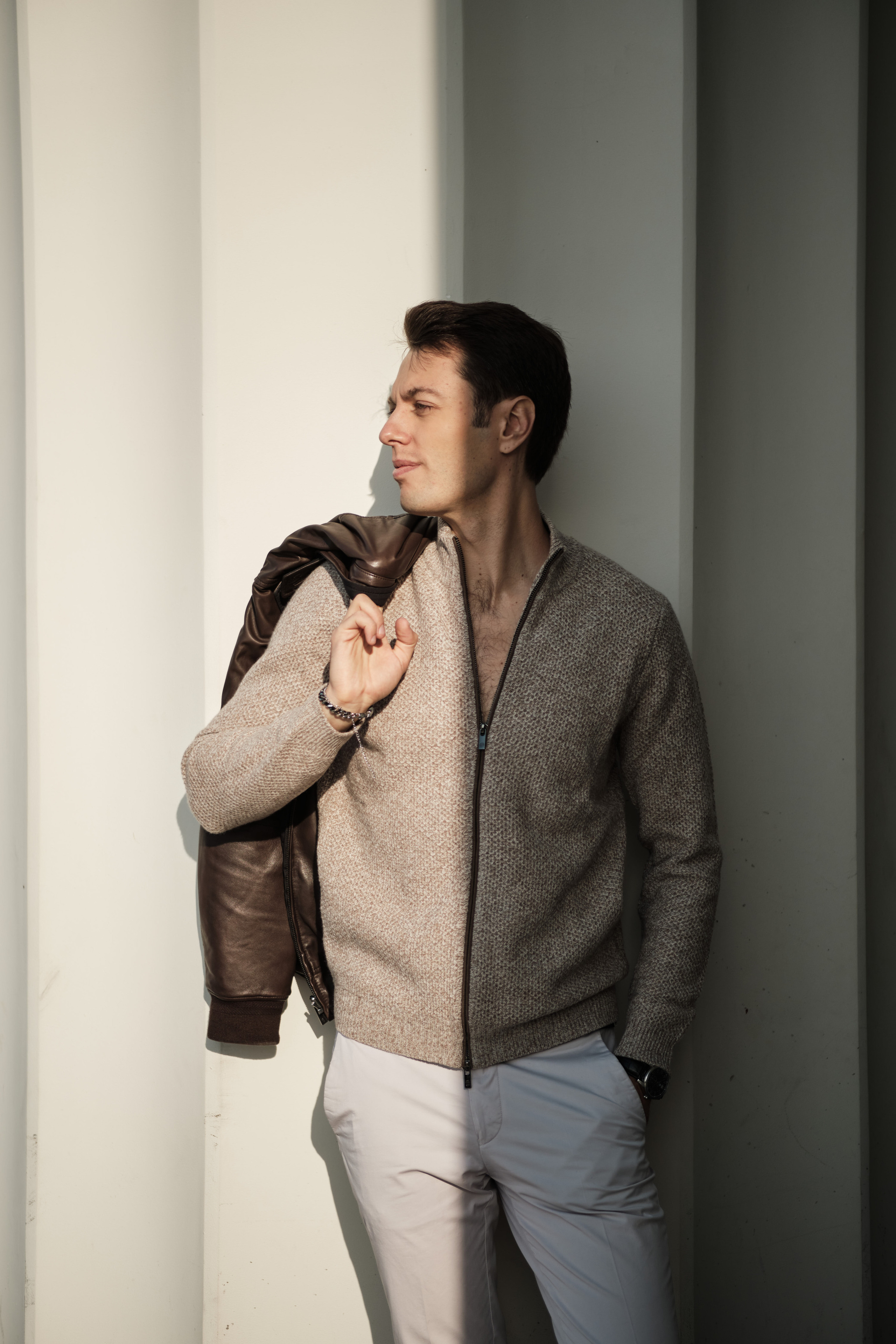 Ведущий МСК — Константин. Свадебный и семейный фотограф в Новокузнецке Иван Иванов