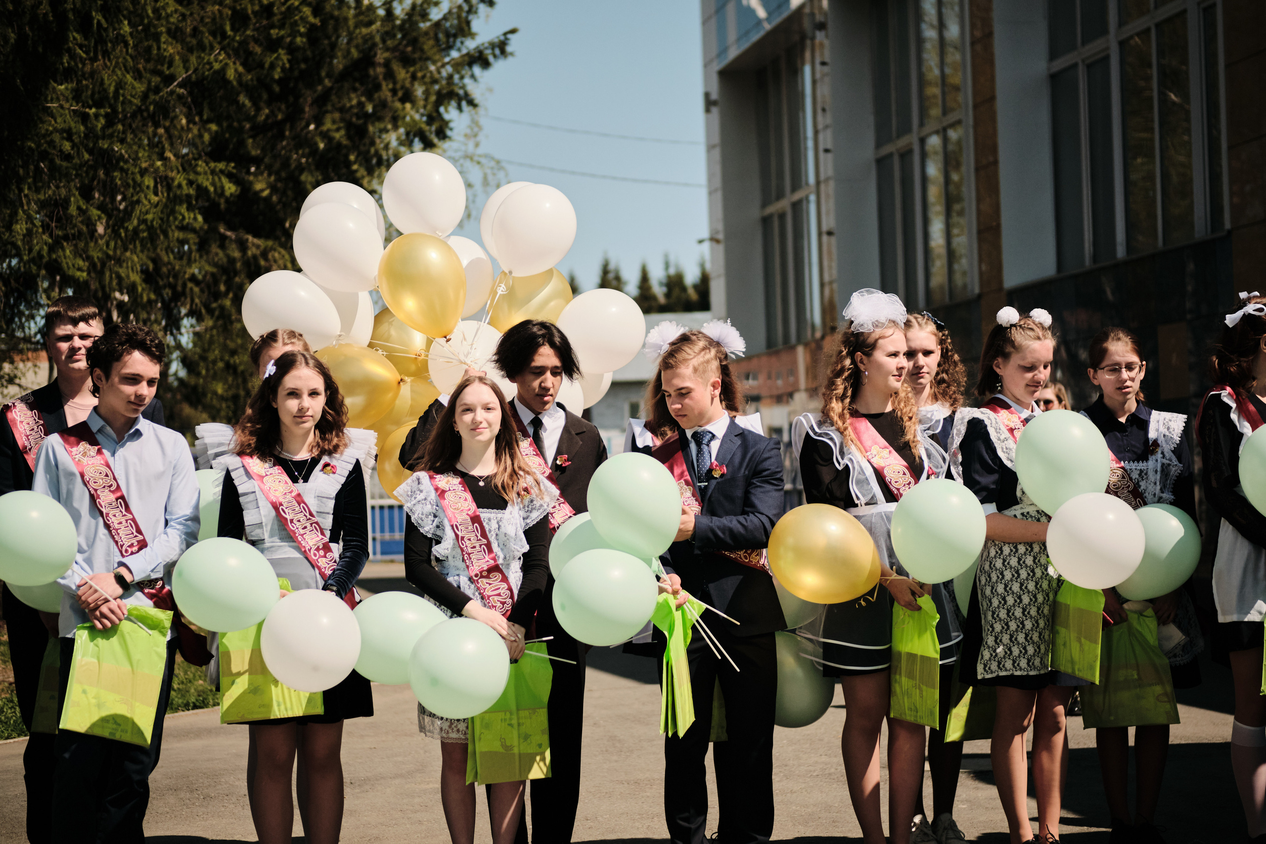 Последний звонок Таштагол 2023. Свадебный и семейный фотограф в Новокузнецке Иван Иванов