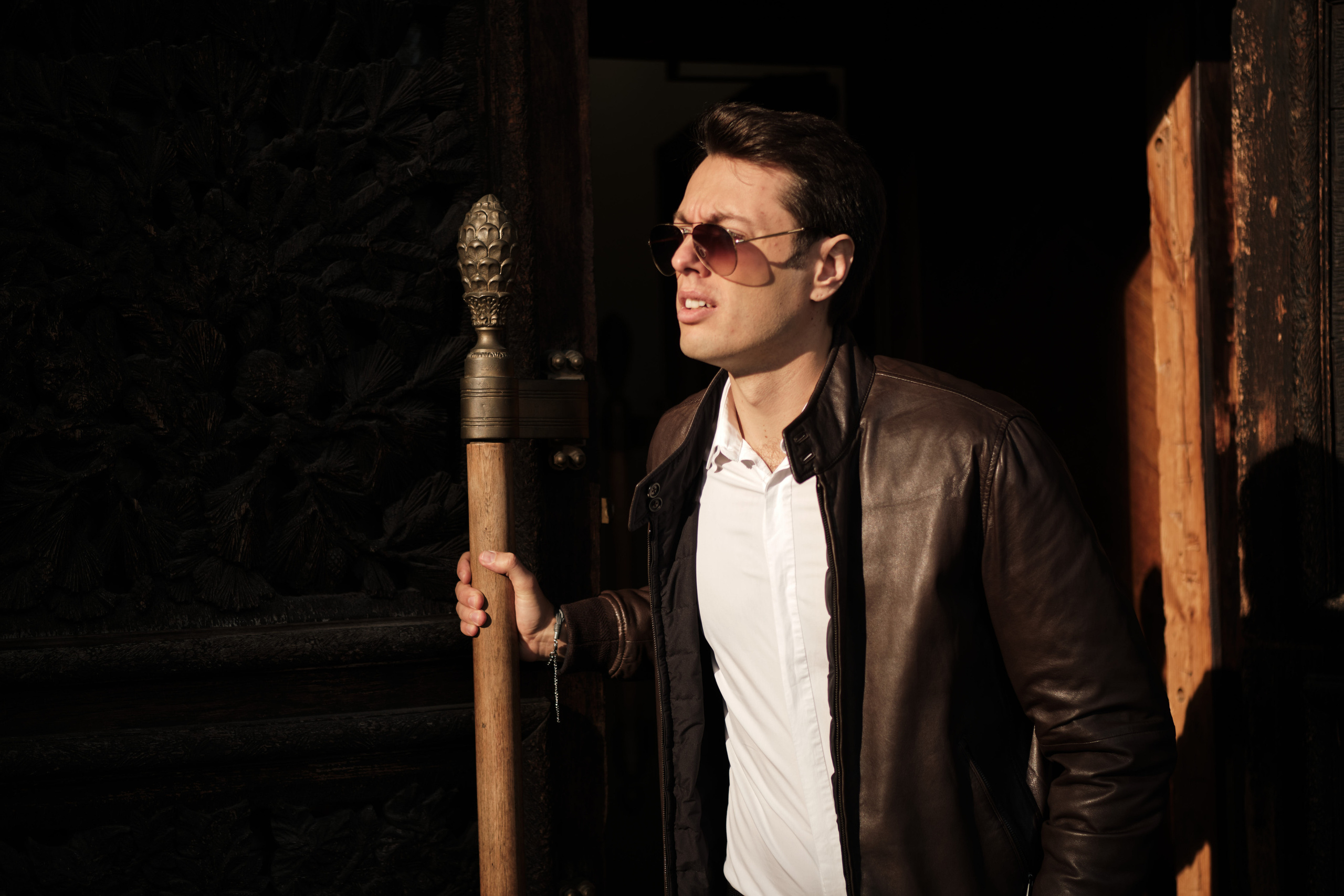 Ведущий МСК — Константин. Свадебный и семейный фотограф в Новокузнецке Иван Иванов