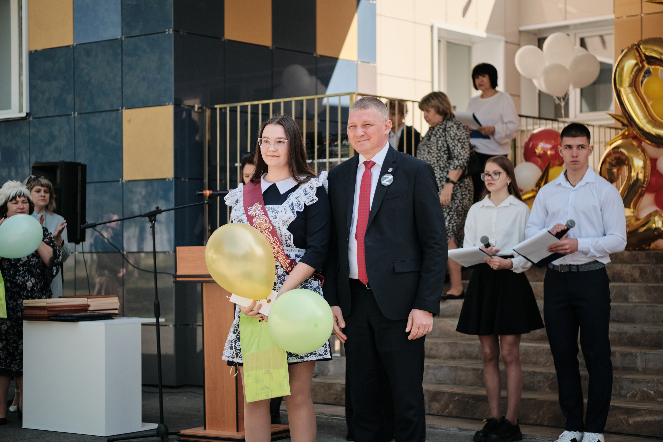 Последний звонок Таштагол 2023. Свадебный и семейный фотограф в Новокузнецке Иван Иванов