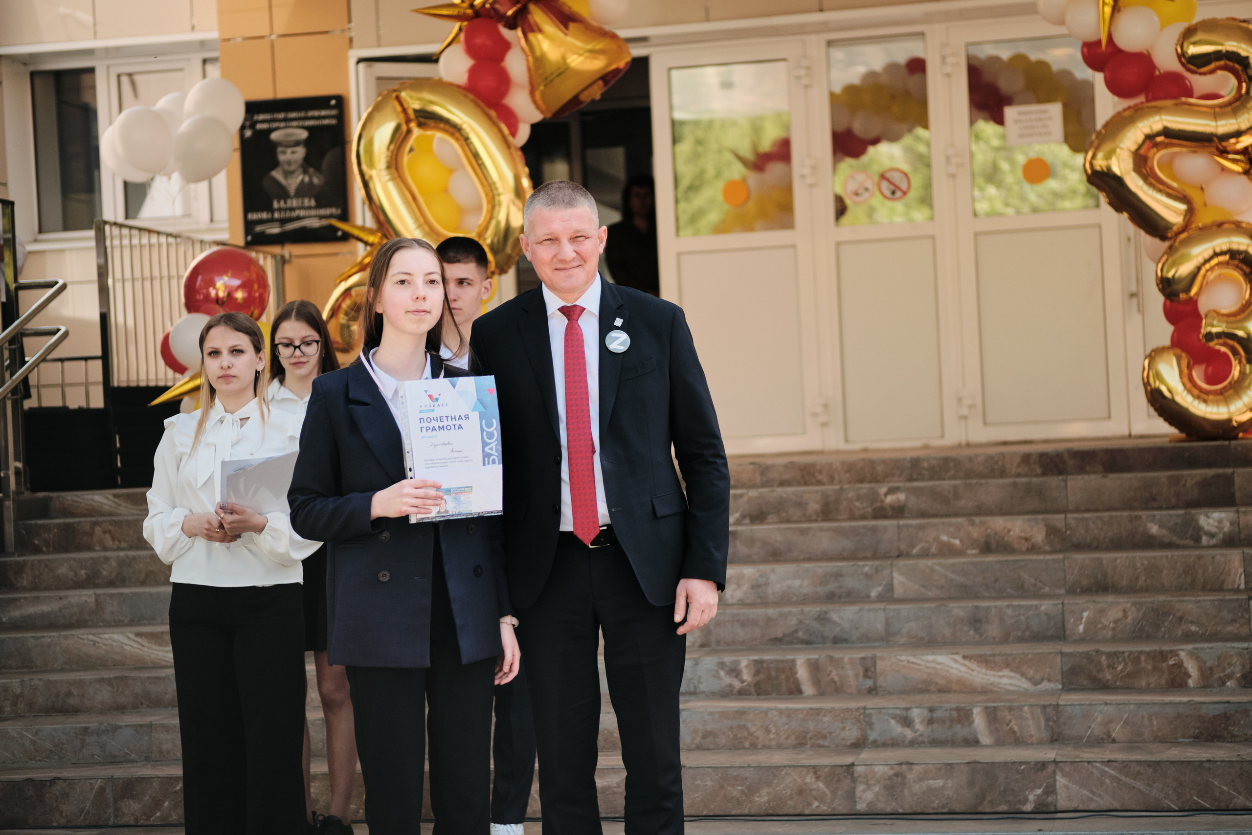 Последний звонок Таштагол 2023. Свадебный и семейный фотограф в Новокузнецке Иван Иванов