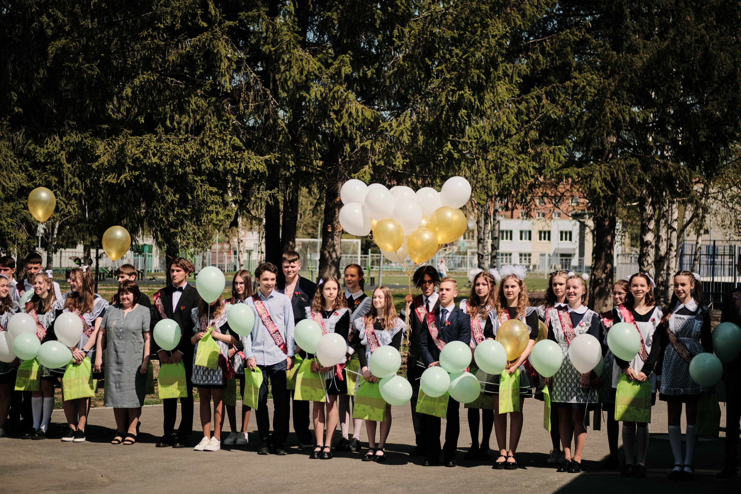 Последний звонок Таштагол 2023. Свадебный и семейный фотограф в Новокузнецке Иван Иванов