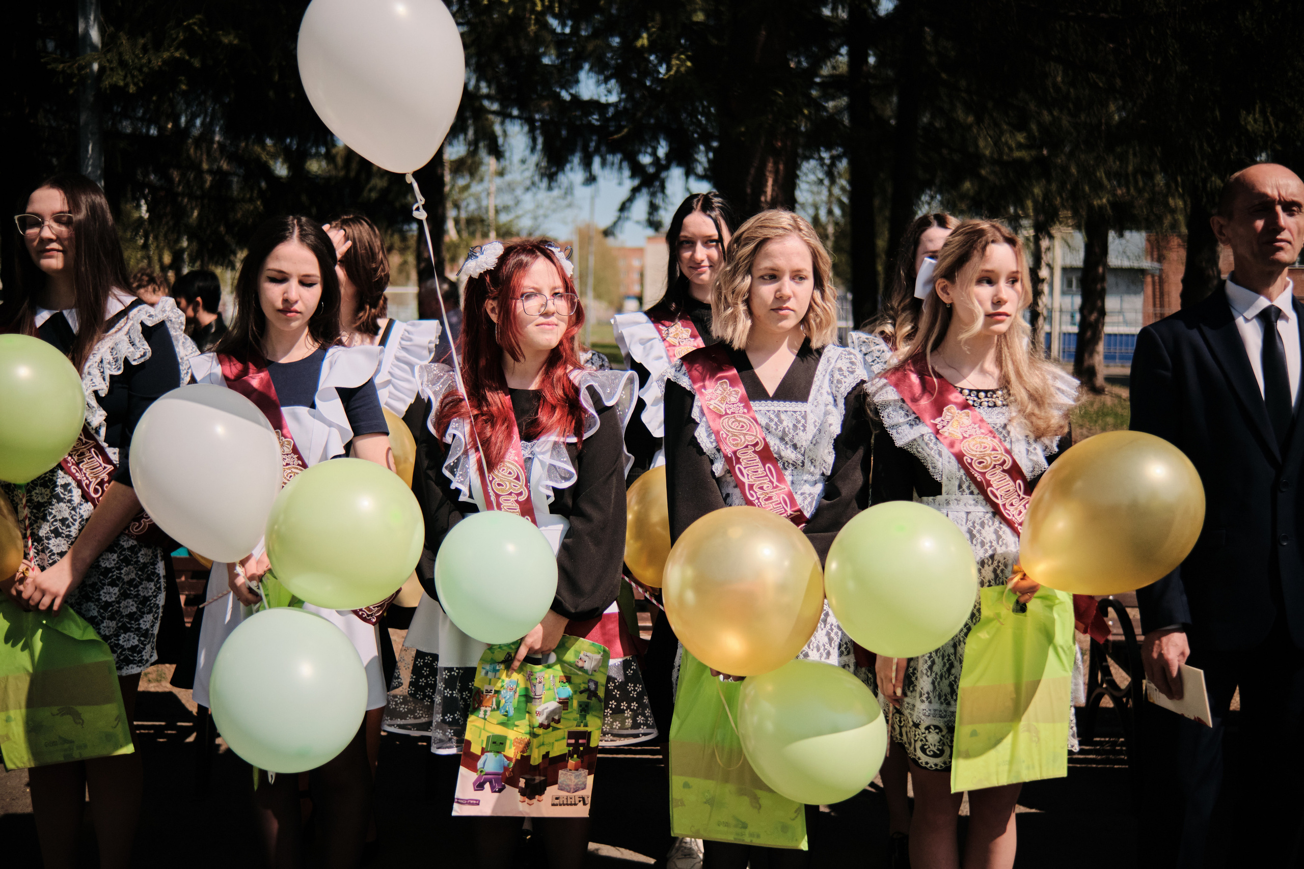 Последний звонок Таштагол 2023. Свадебный и семейный фотограф в Новокузнецке Иван Иванов