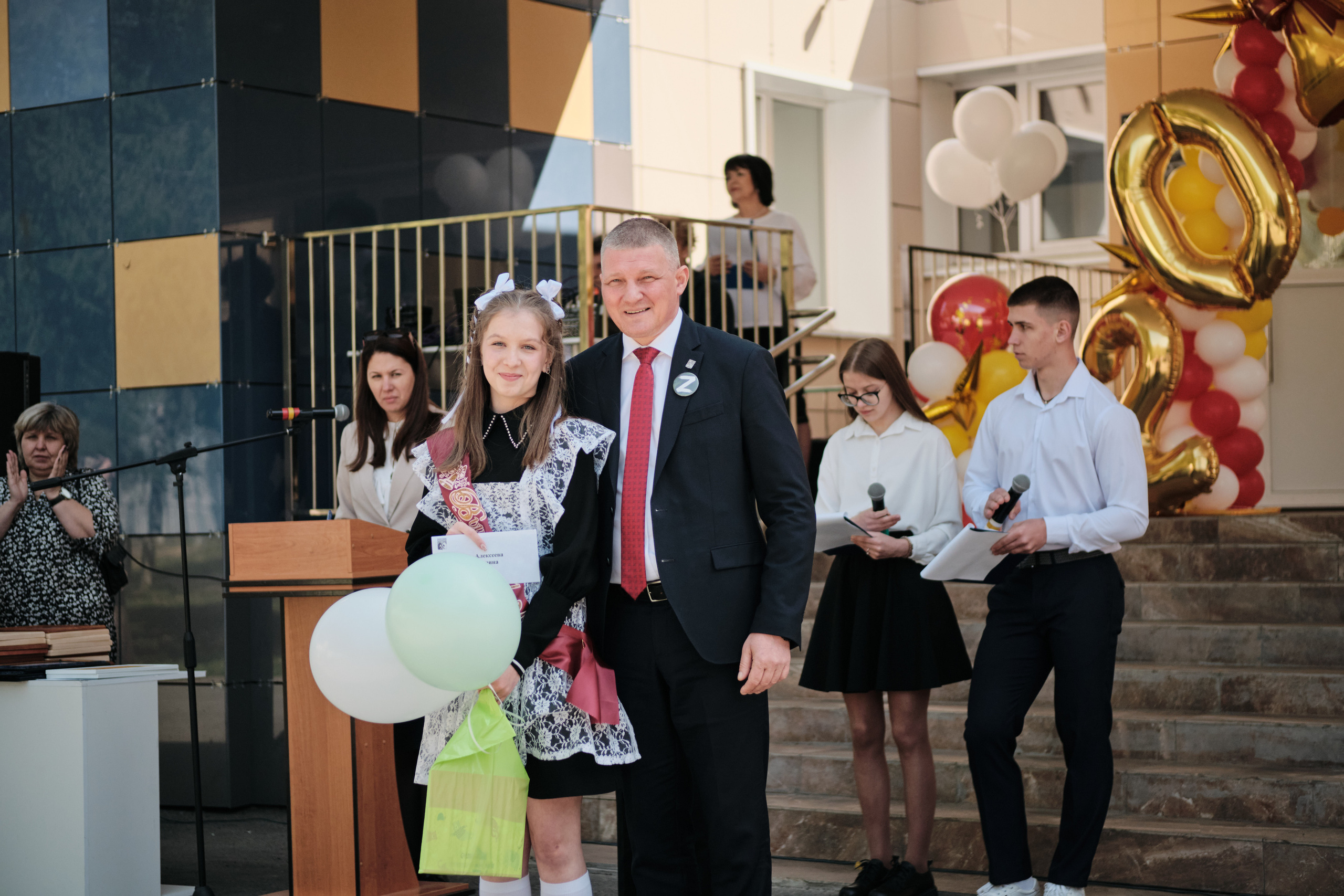 Последний звонок Таштагол 2023. Свадебный и семейный фотограф в Новокузнецке Иван Иванов