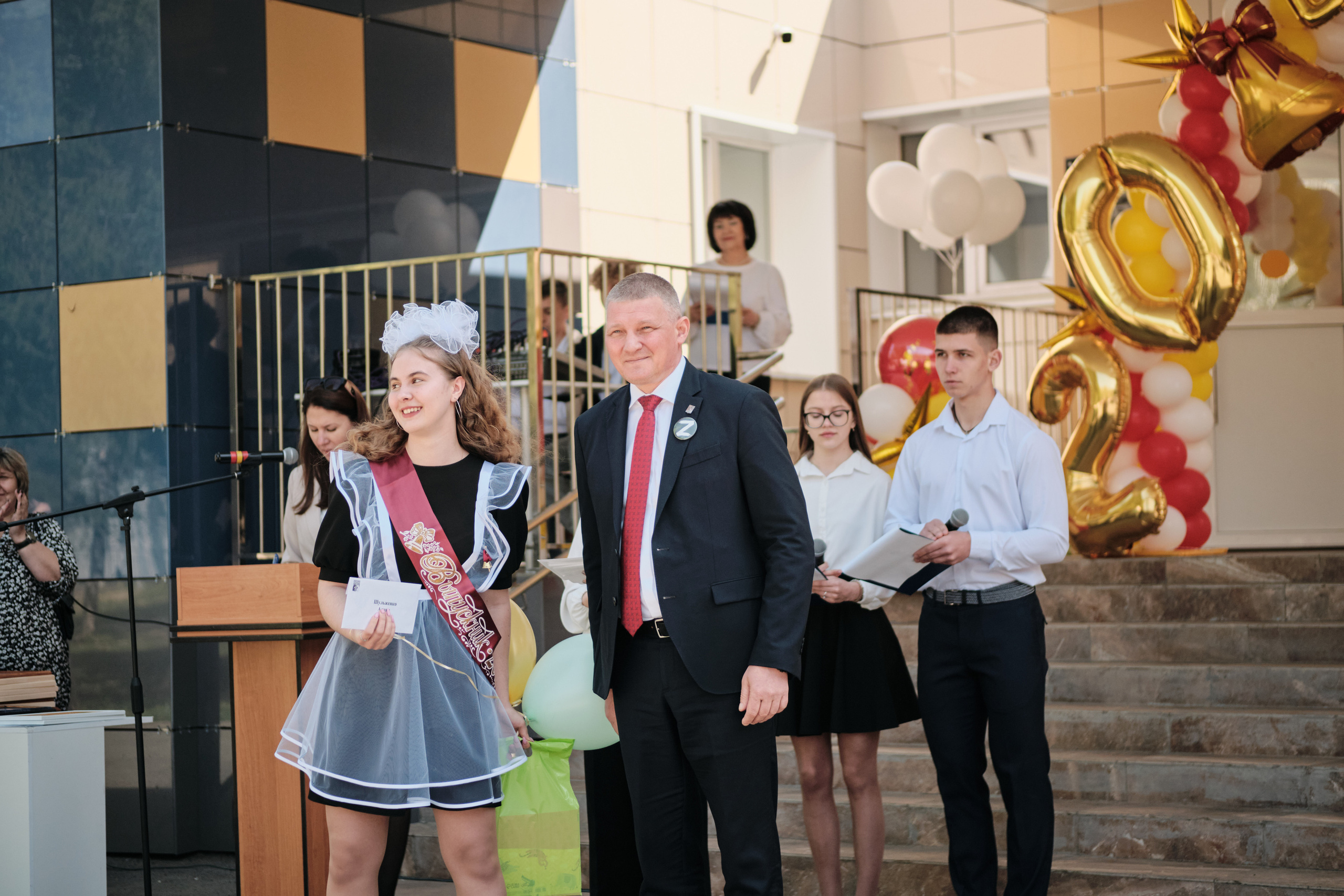 Последний звонок Таштагол 2023. Свадебный и семейный фотограф в Новокузнецке Иван Иванов