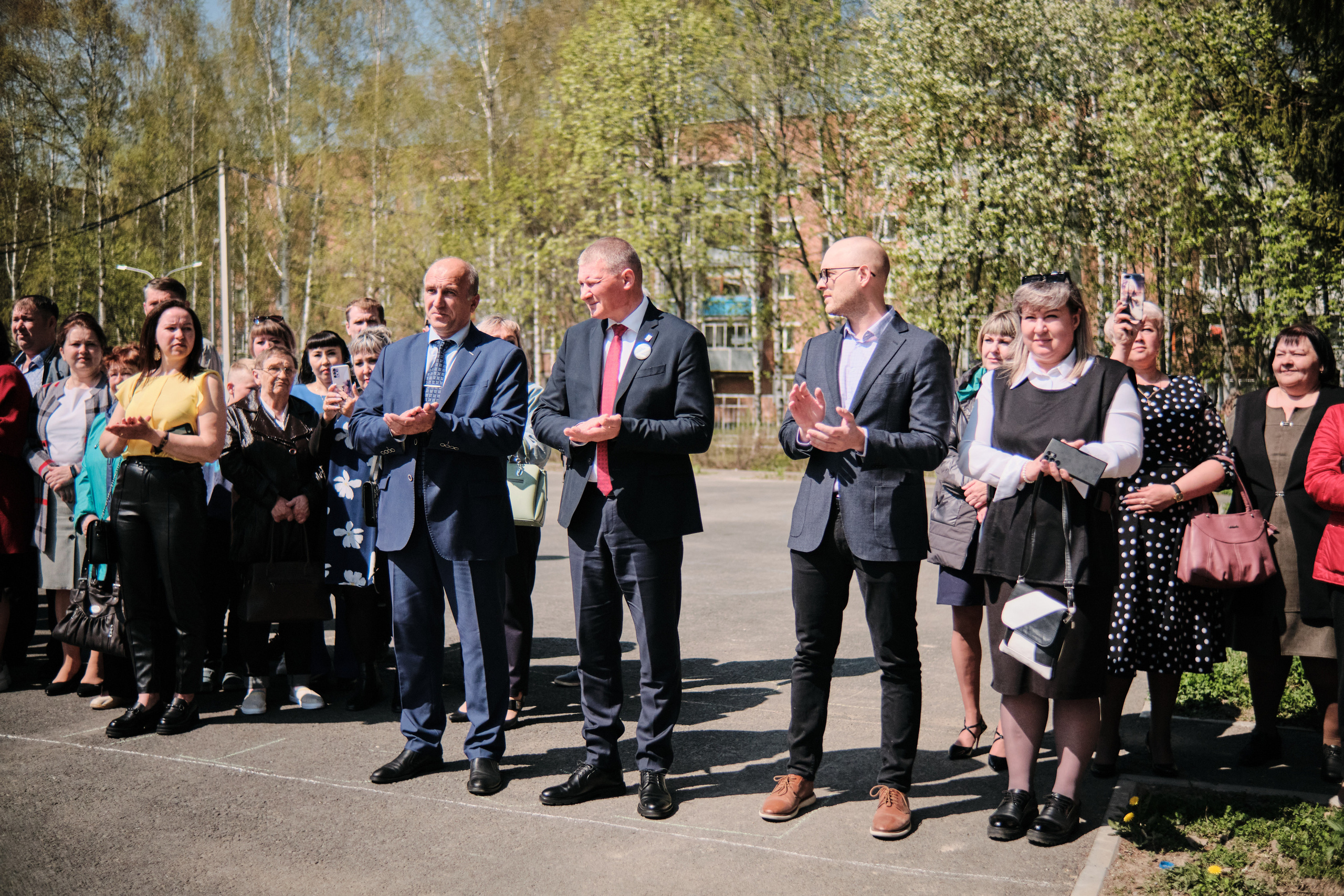 Последний звонок Таштагол 2023. Свадебный и семейный фотограф в Новокузнецке Иван Иванов