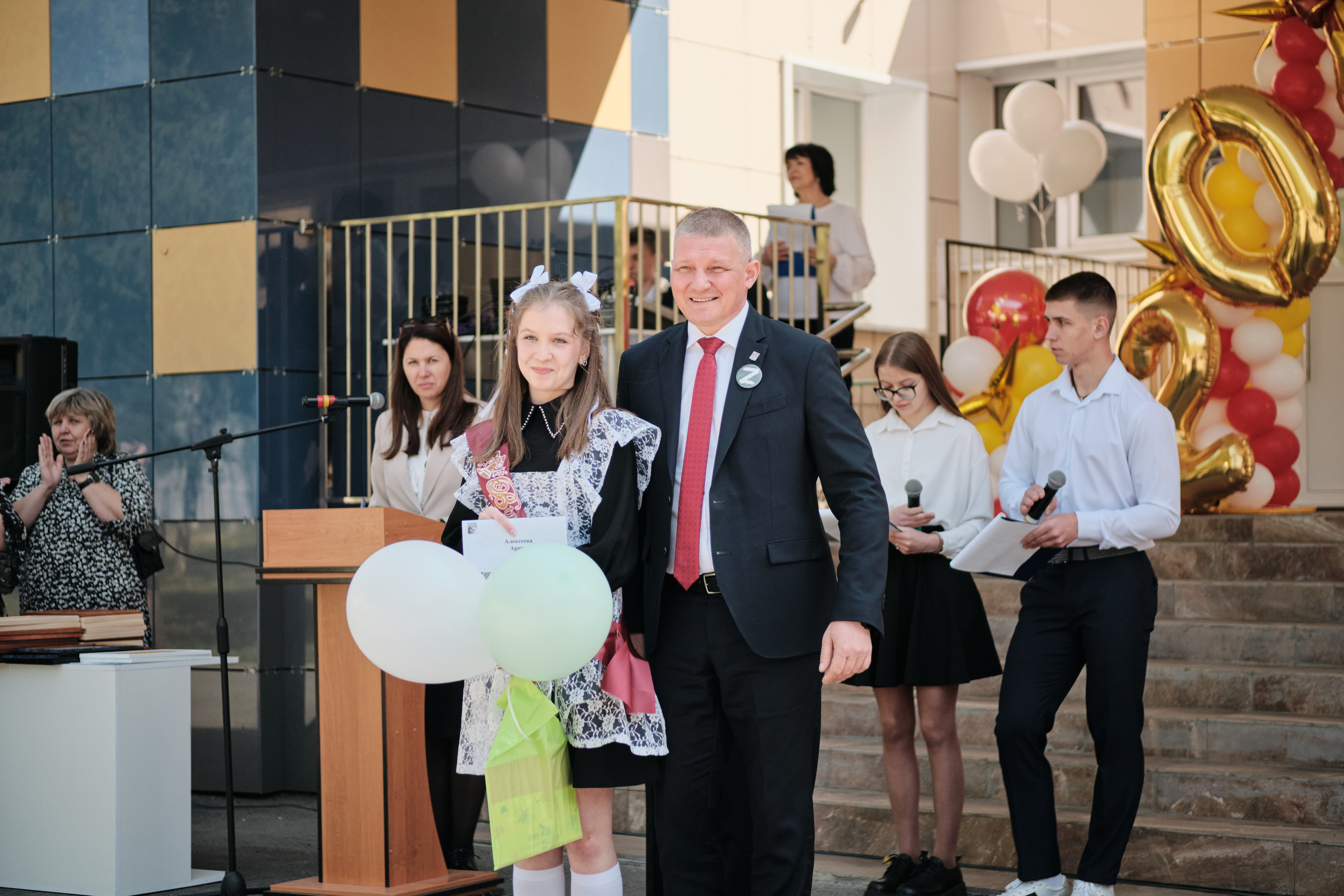 Последний звонок Таштагол 2023. Свадебный и семейный фотограф в Новокузнецке Иван Иванов