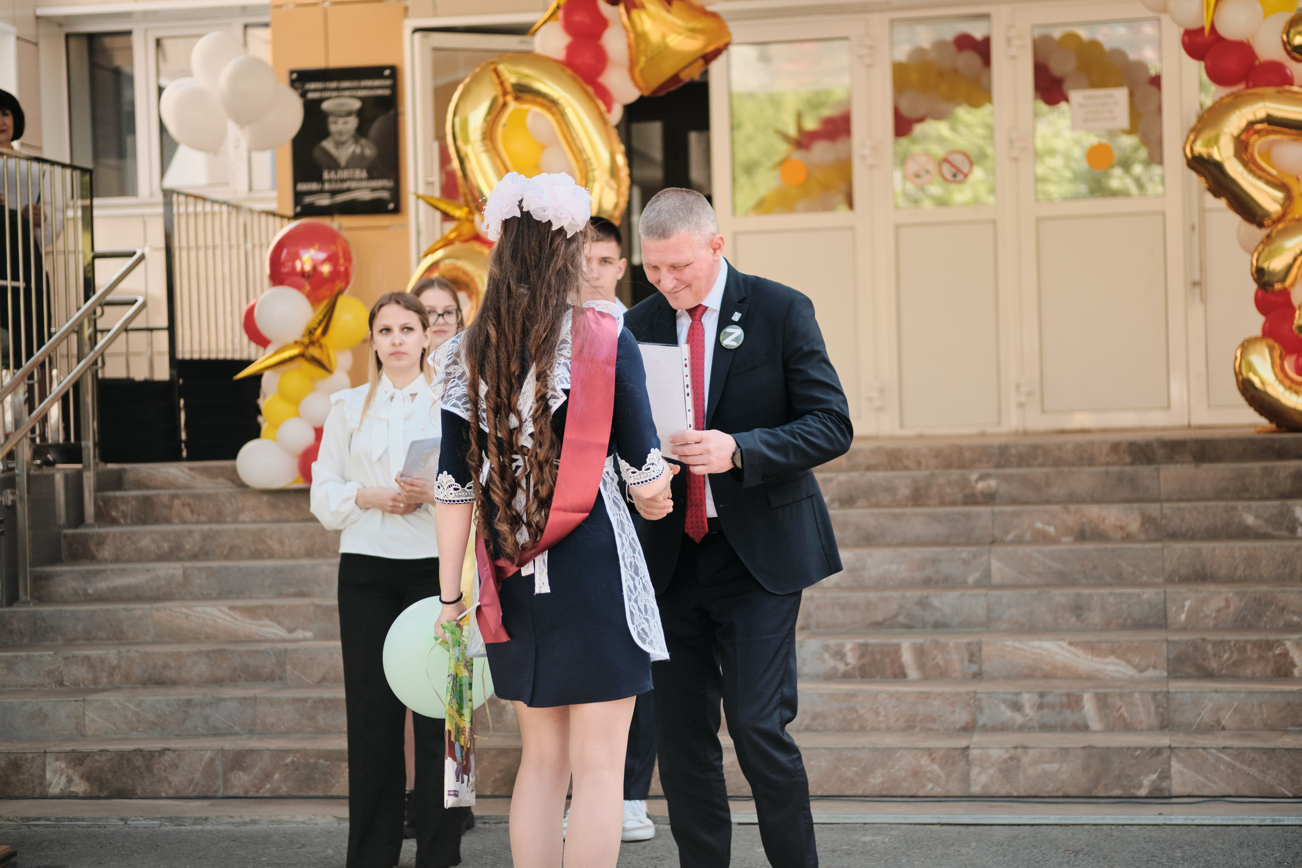 Последний звонок Таштагол 2023. Свадебный и семейный фотограф в Новокузнецке Иван Иванов