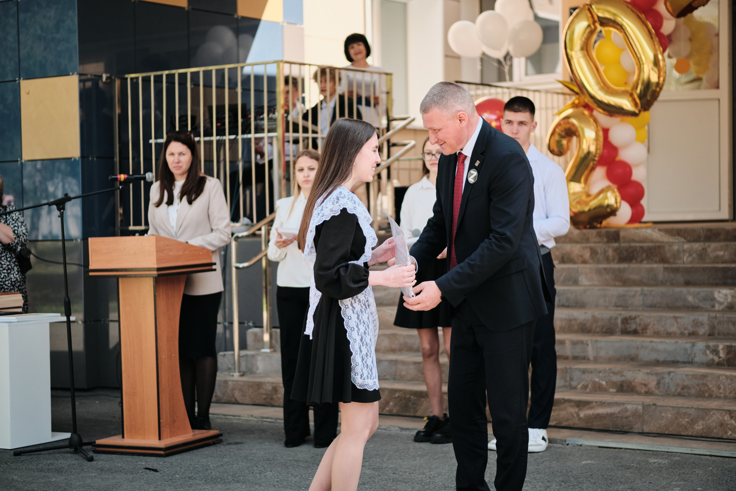 Последний звонок Таштагол 2023. Свадебный и семейный фотограф в Новокузнецке Иван Иванов