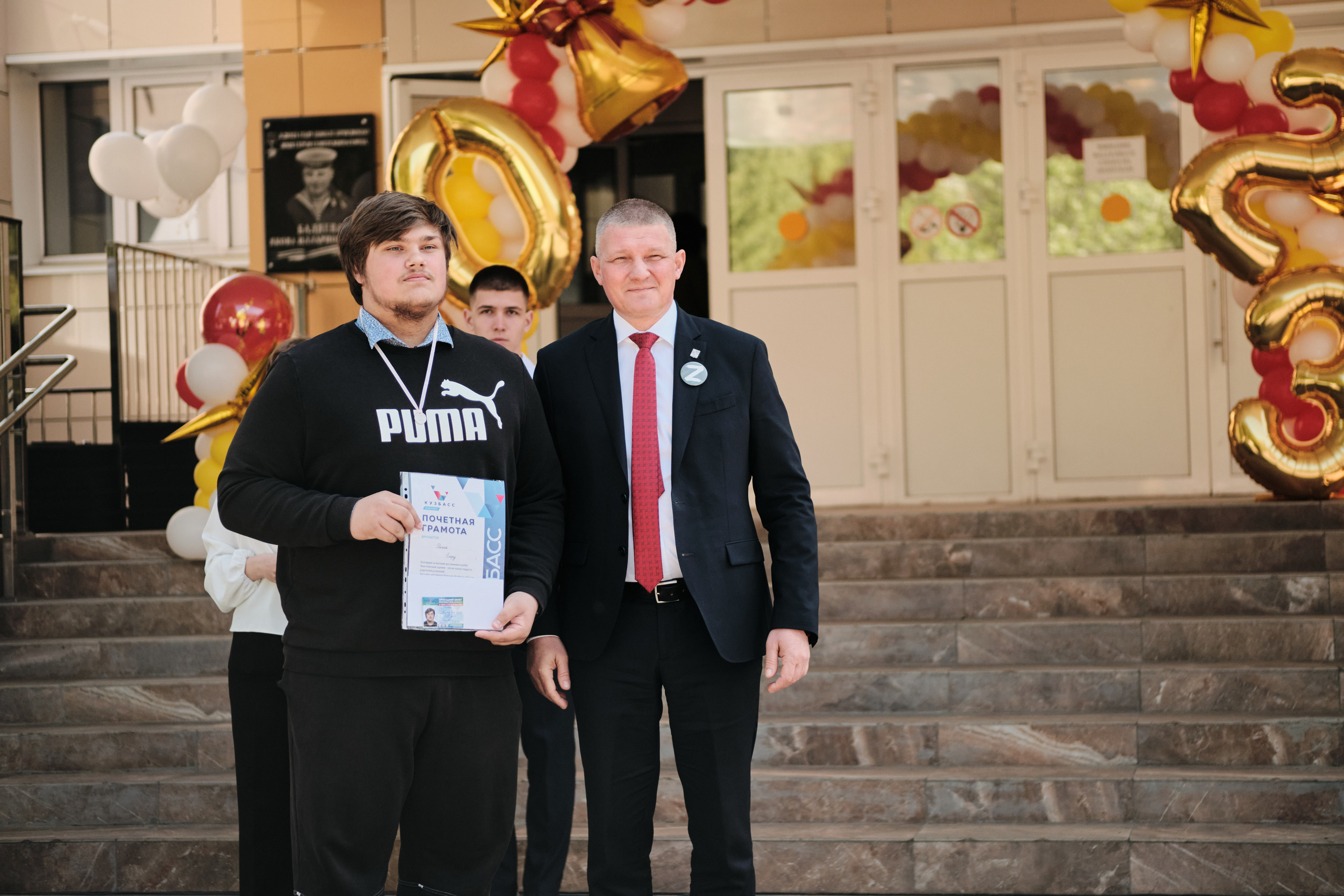 Последний звонок Таштагол 2023. Свадебный и семейный фотограф в Новокузнецке Иван Иванов