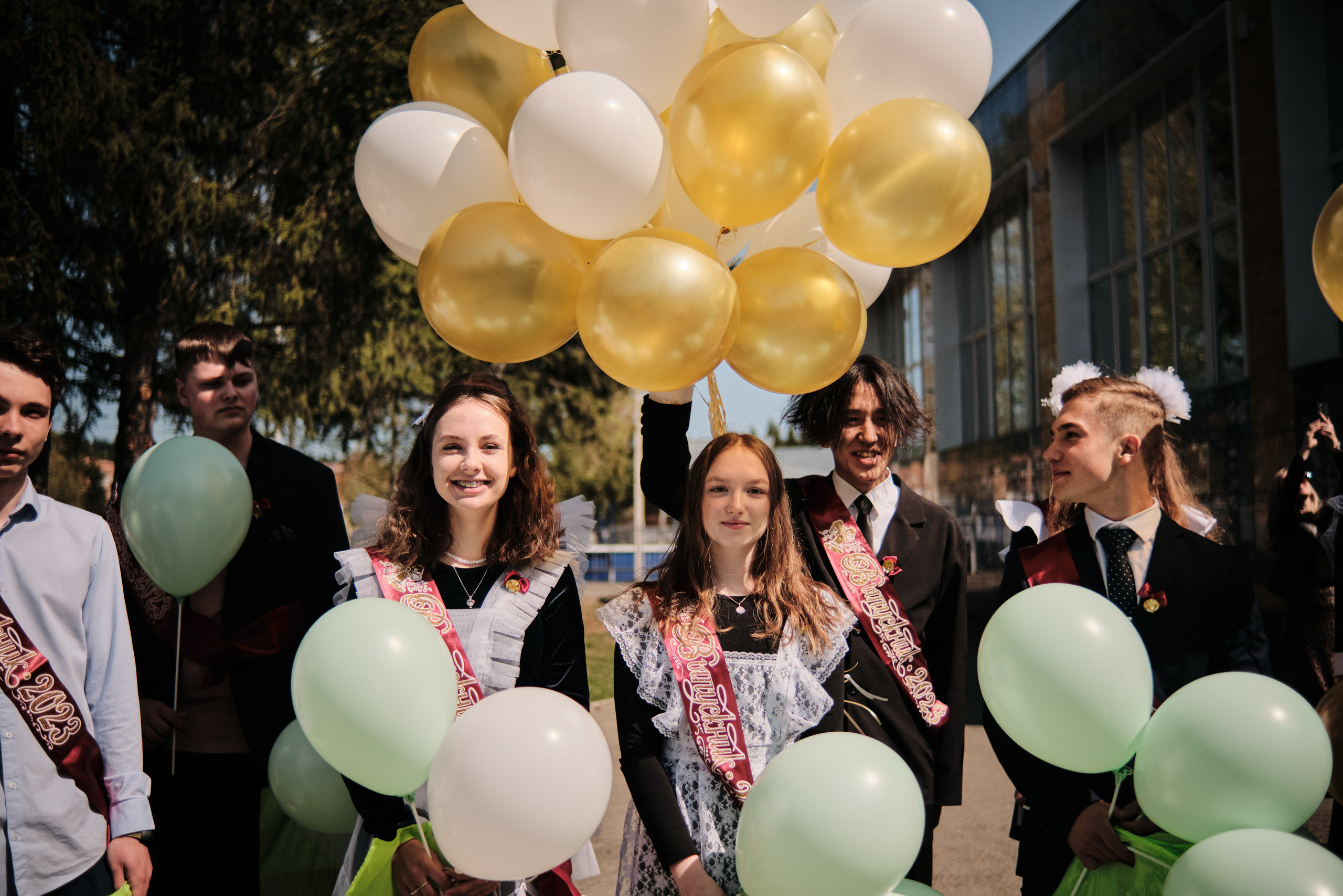 Последний звонок Таштагол 2023. Свадебный и семейный фотограф в Новокузнецке Иван Иванов