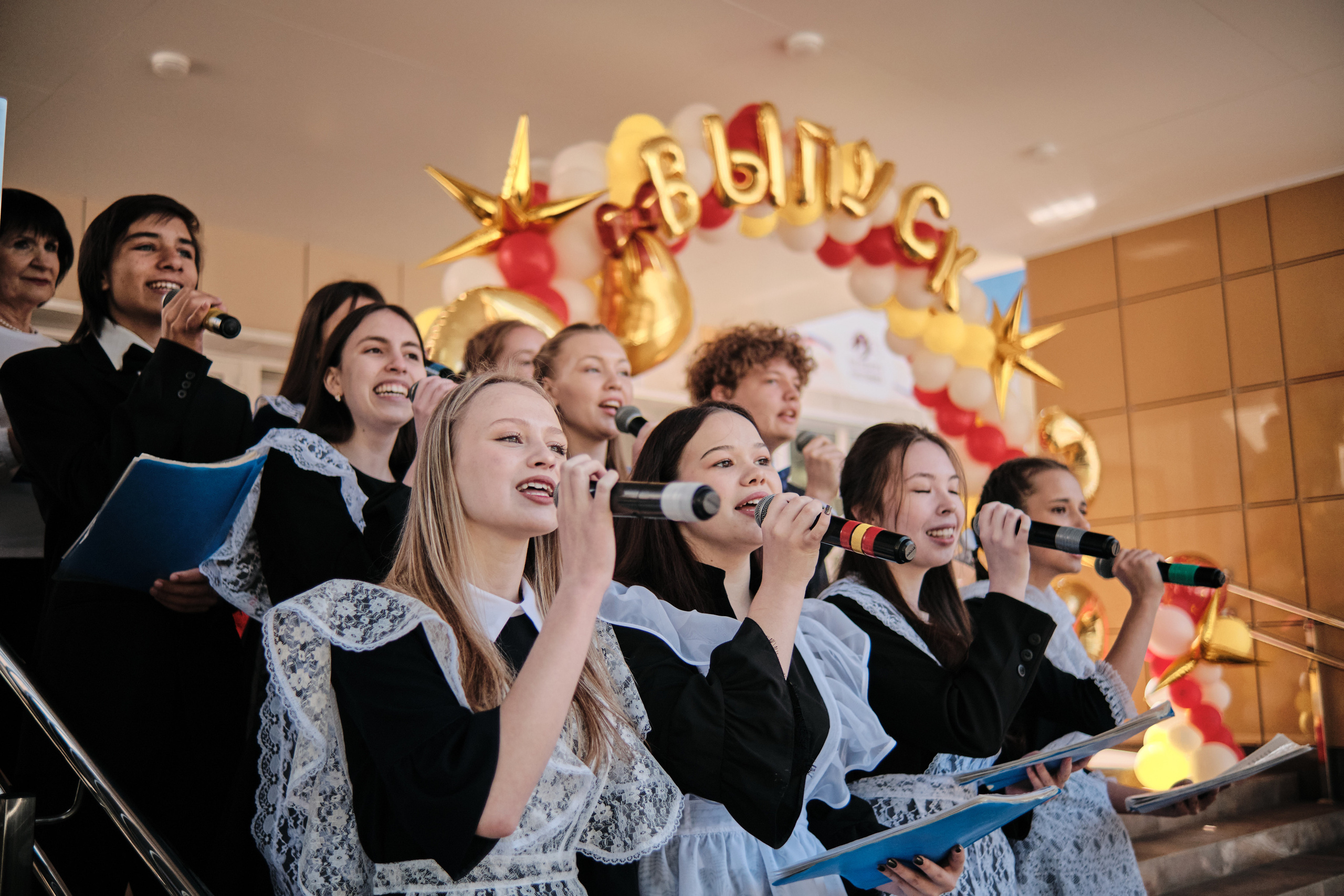 Последний звонок Таштагол 2023. Свадебный и семейный фотограф в Новокузнецке Иван Иванов