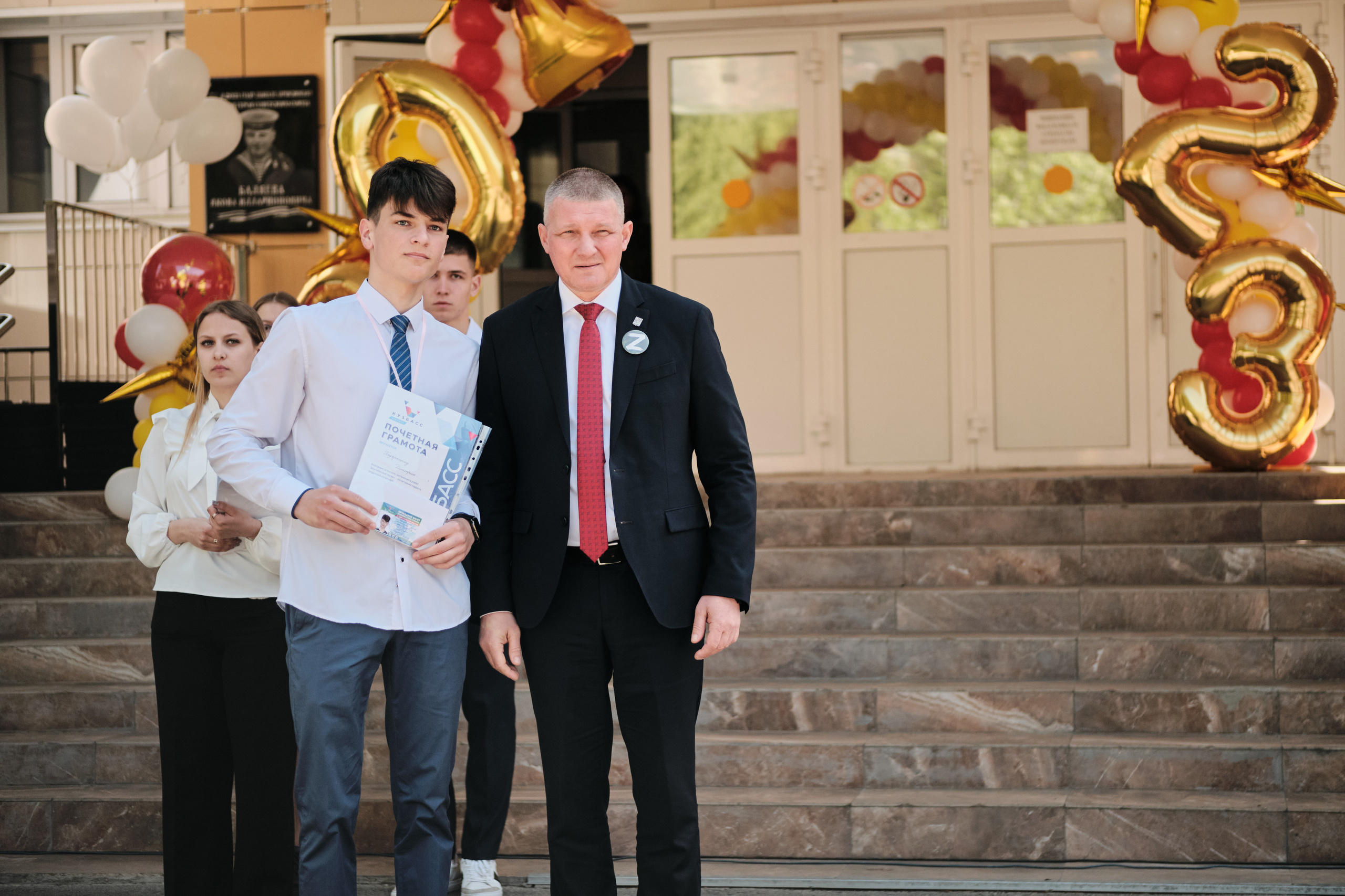 Последний звонок Таштагол 2023. Свадебный и семейный фотограф в Новокузнецке Иван Иванов