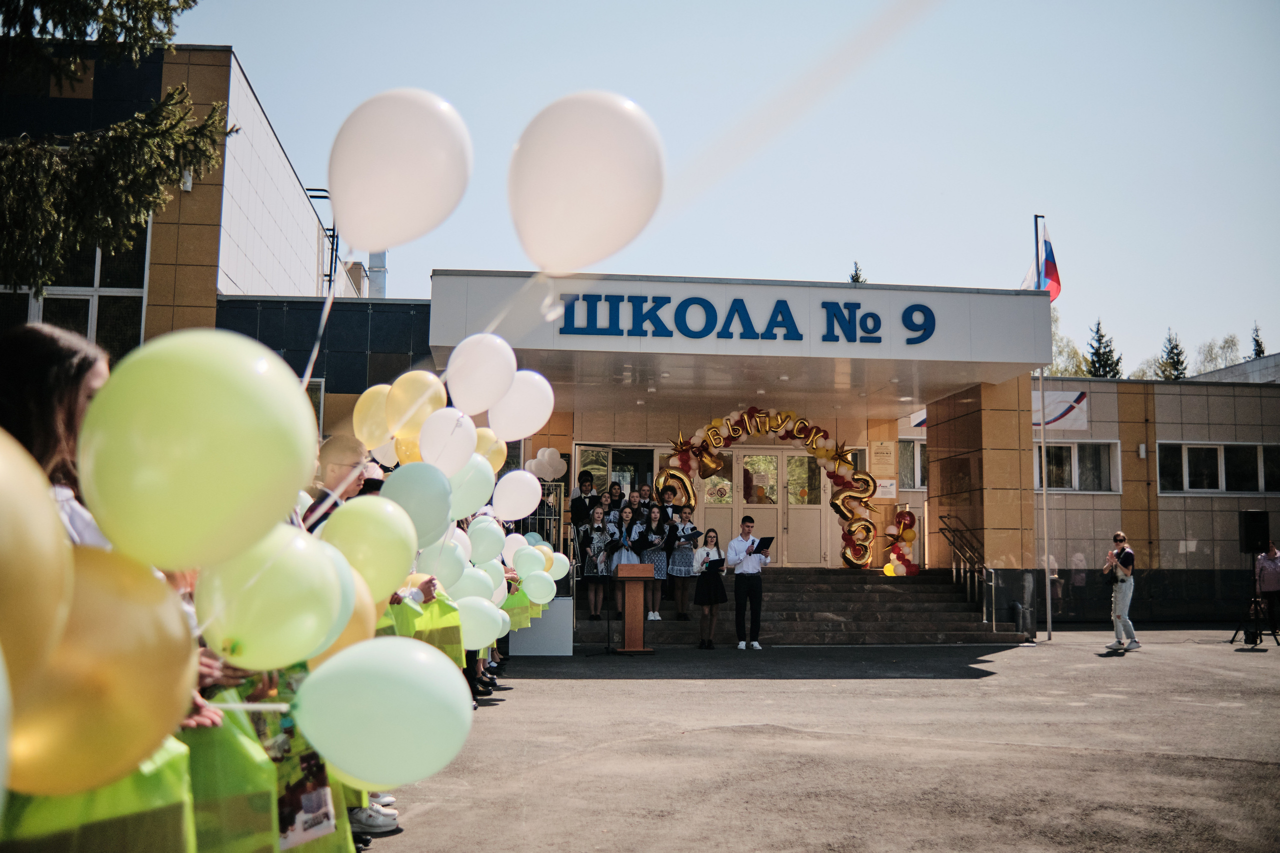 Последний звонок Таштагол 2023. Свадебный и семейный фотограф в Новокузнецке Иван Иванов