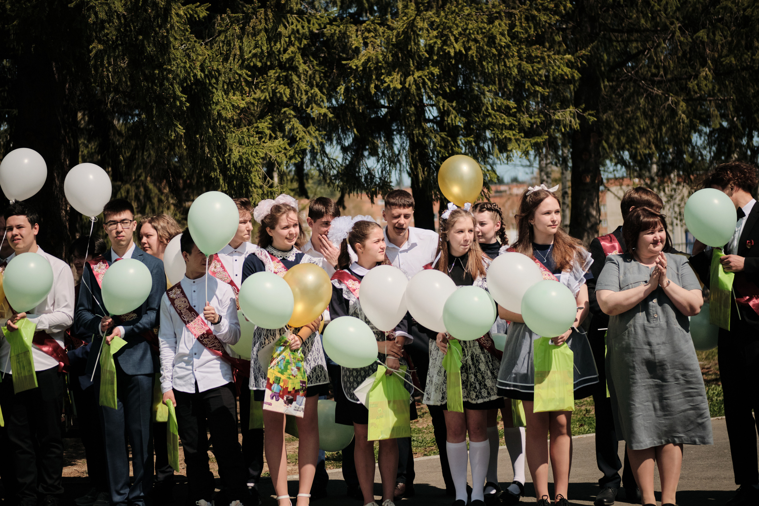 Последний звонок Таштагол 2023. Свадебный и семейный фотограф в Новокузнецке Иван Иванов