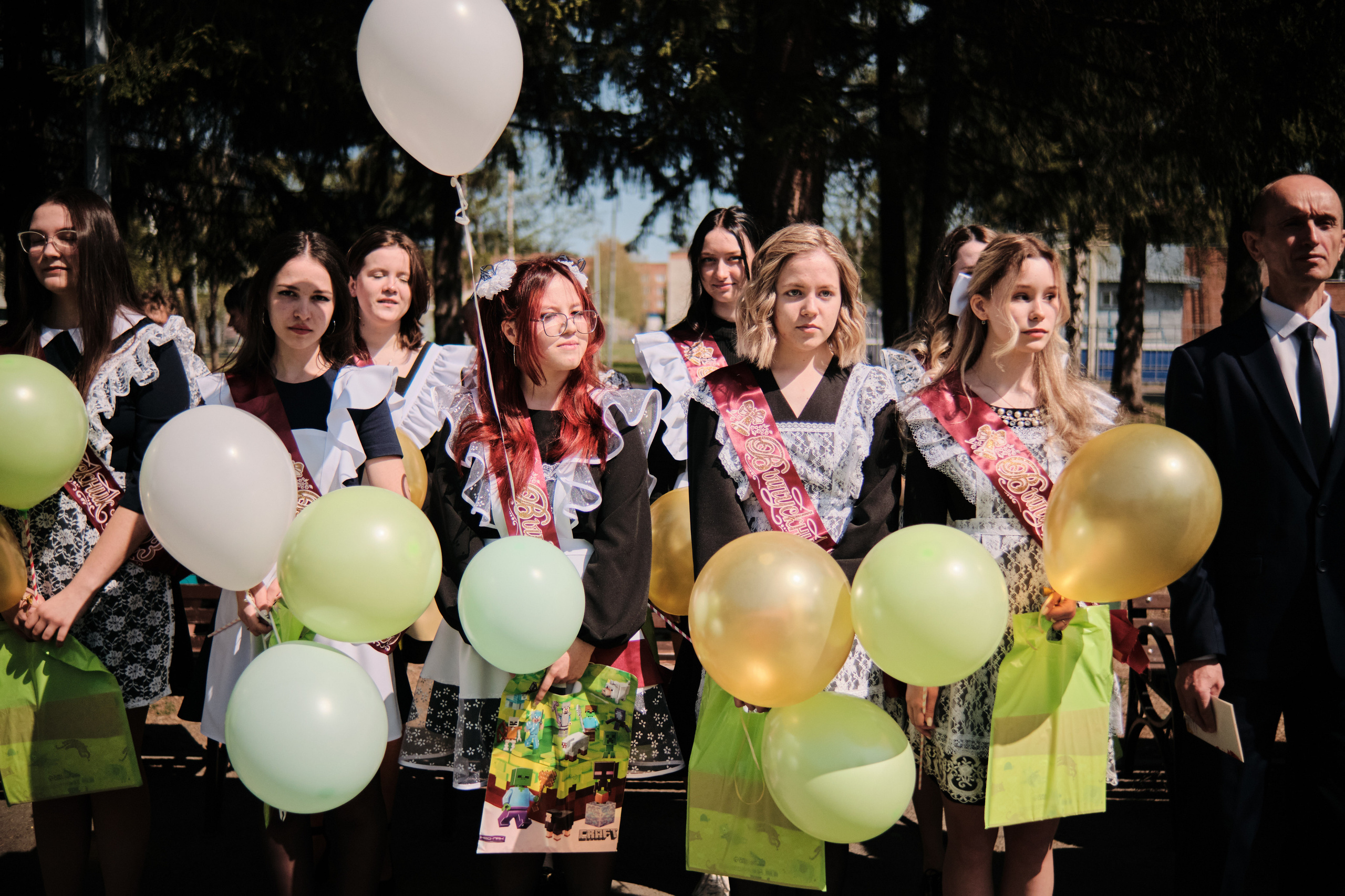 Последний звонок Таштагол 2023. Свадебный и семейный фотограф в Новокузнецке Иван Иванов