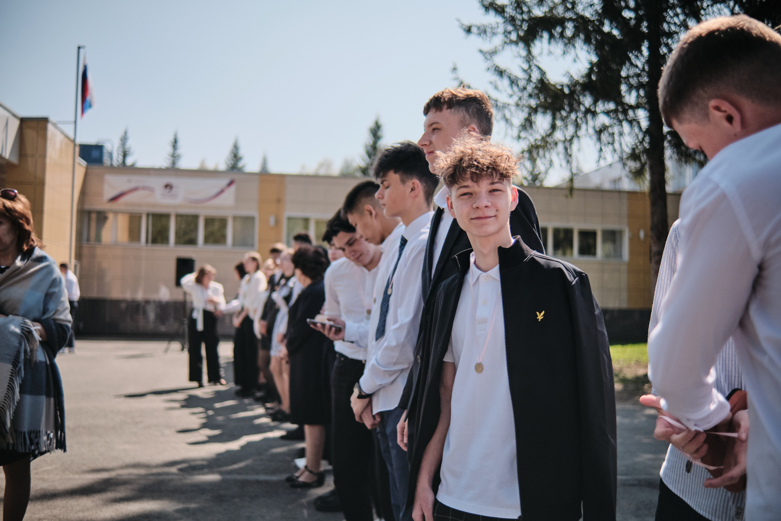 Последний звонок Таштагол 2023. Свадебный и семейный фотограф в Новокузнецке Иван Иванов