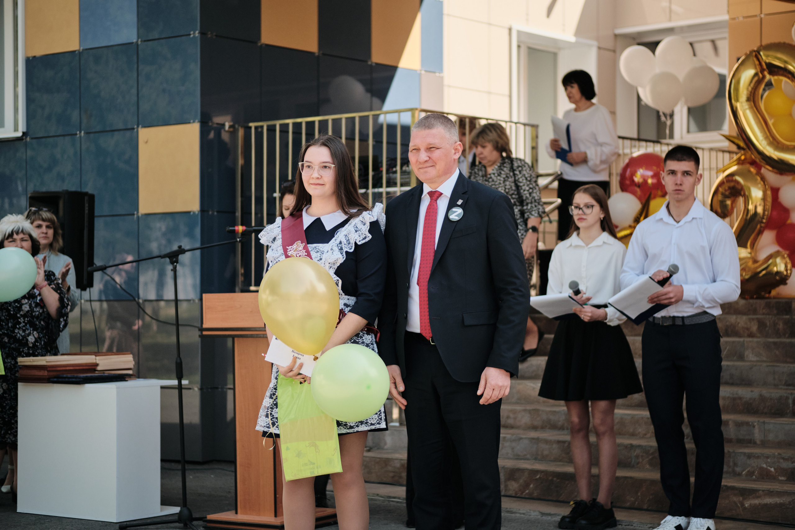 Последний звонок Таштагол 2023. Свадебный и семейный фотограф в Новокузнецке Иван Иванов