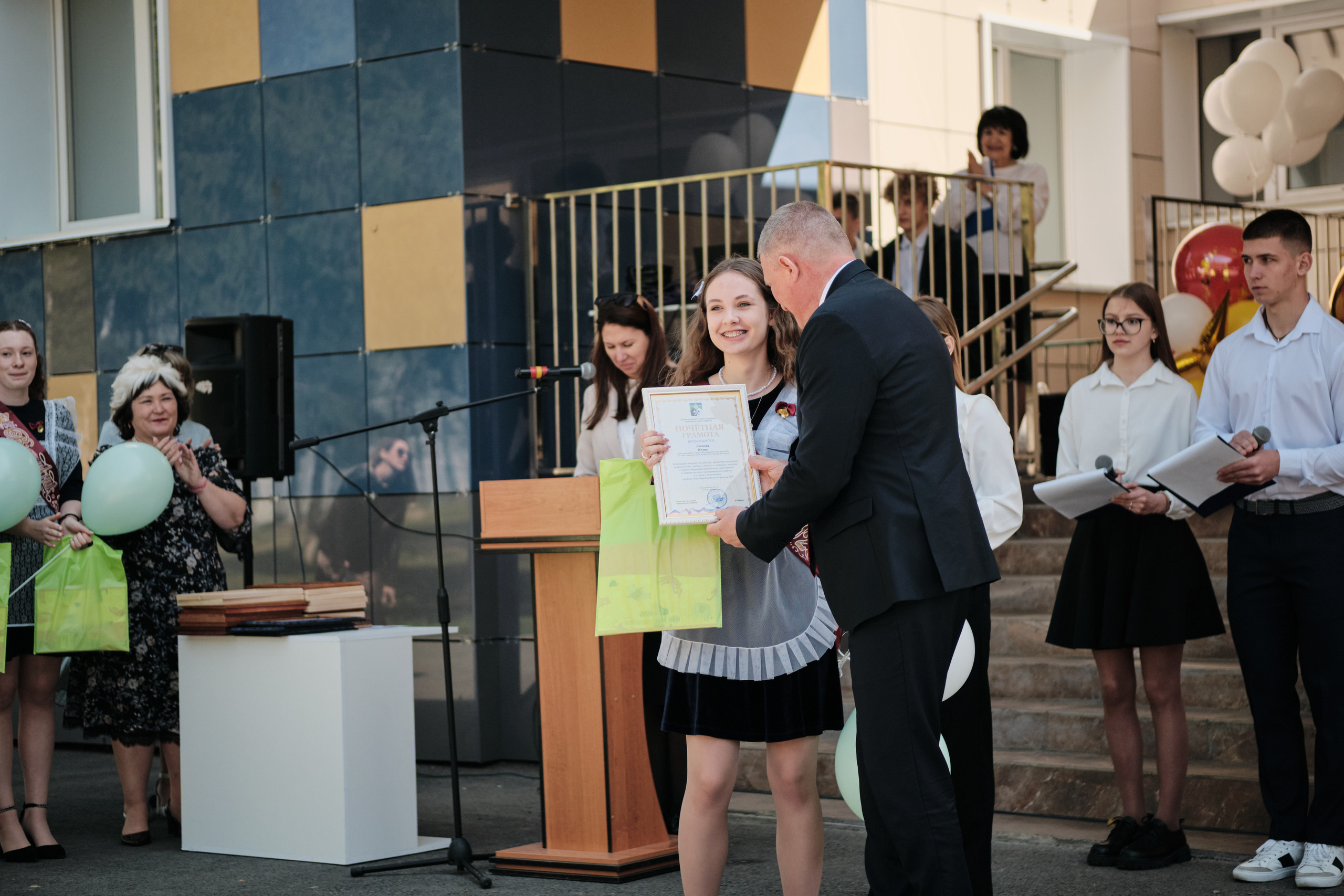 Последний звонок Таштагол 2023. Свадебный и семейный фотограф в Новокузнецке Иван Иванов