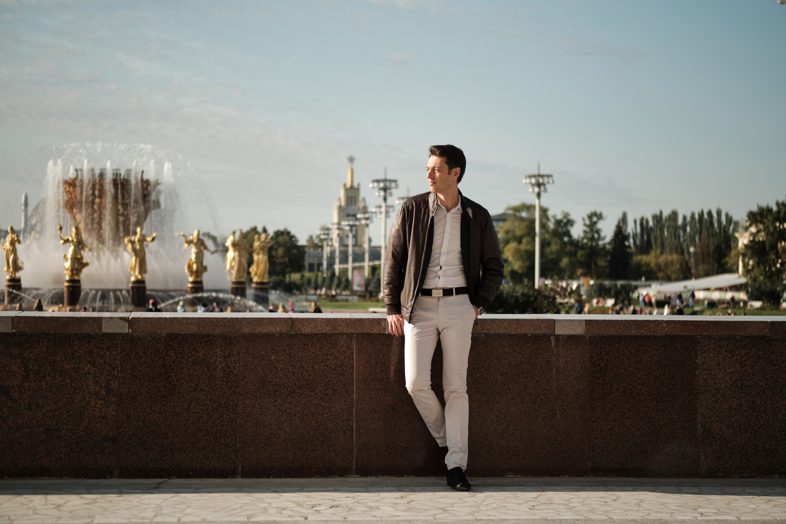 Ведущий МСК — Константин. Свадебный и семейный фотограф в Новокузнецке Иван Иванов