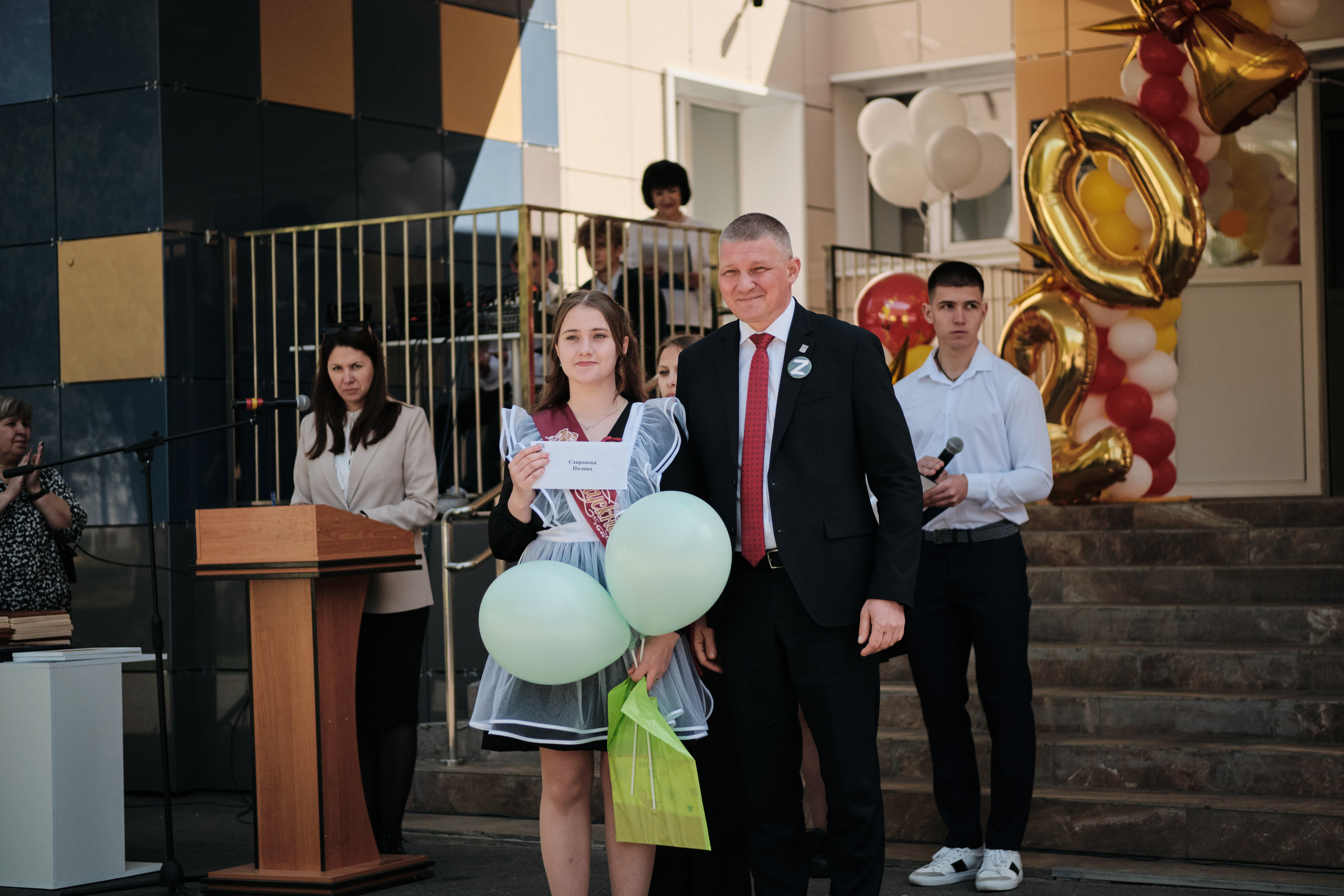 Последний звонок Таштагол 2023. Свадебный и семейный фотограф в Новокузнецке Иван Иванов