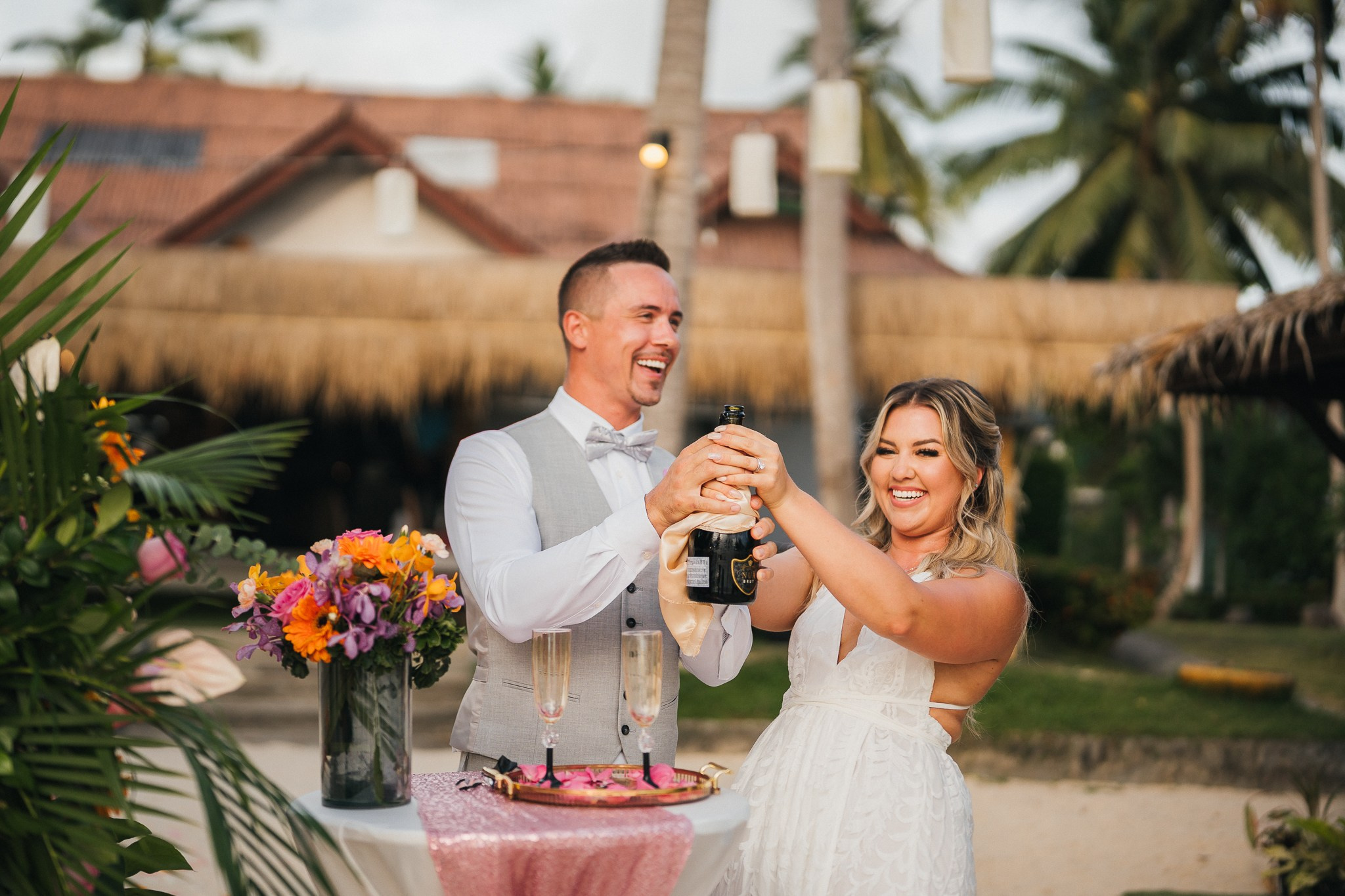 Andrew and Ashley 15.04.2025. Mariage à Koh Samui, en Thaïlande. Whatsapp: +66 94 3 650 301
