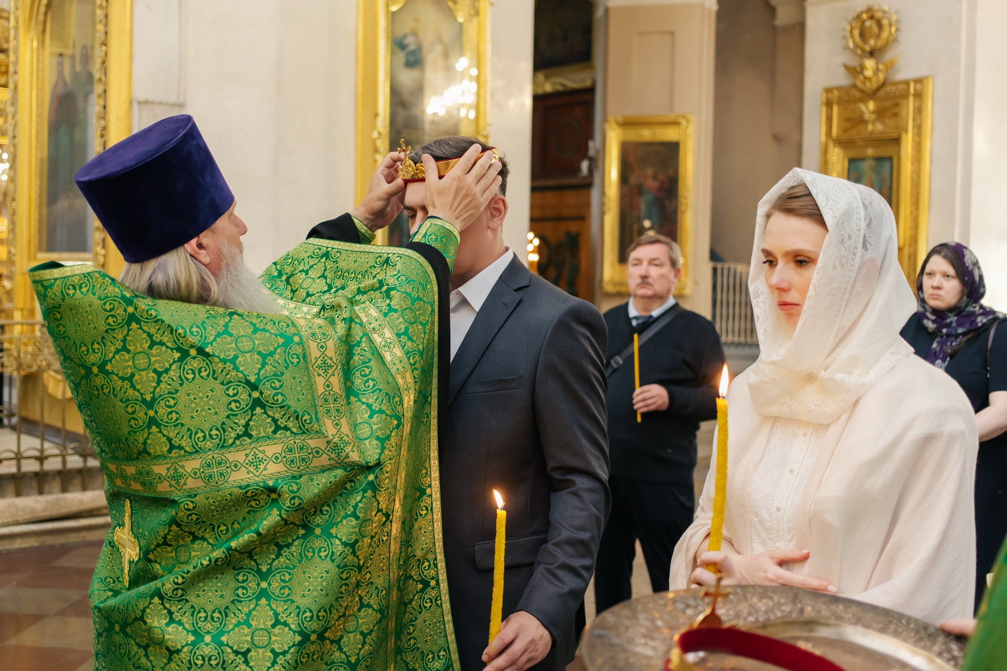 Венчание в Спасо Преображенском соборе сколько стоит, где повенчаться в Питере, обвенчаться в Санкт Петербурге, какую церковь выбрать для венчания, стоимость венчания в СПб