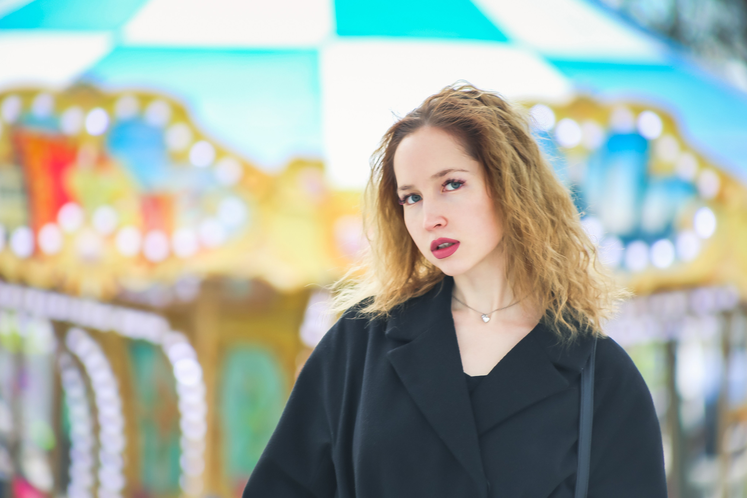 Алина в городе. Фотограф Пермь. Фотосессия в фотостудии Перми и на свежем воздухе