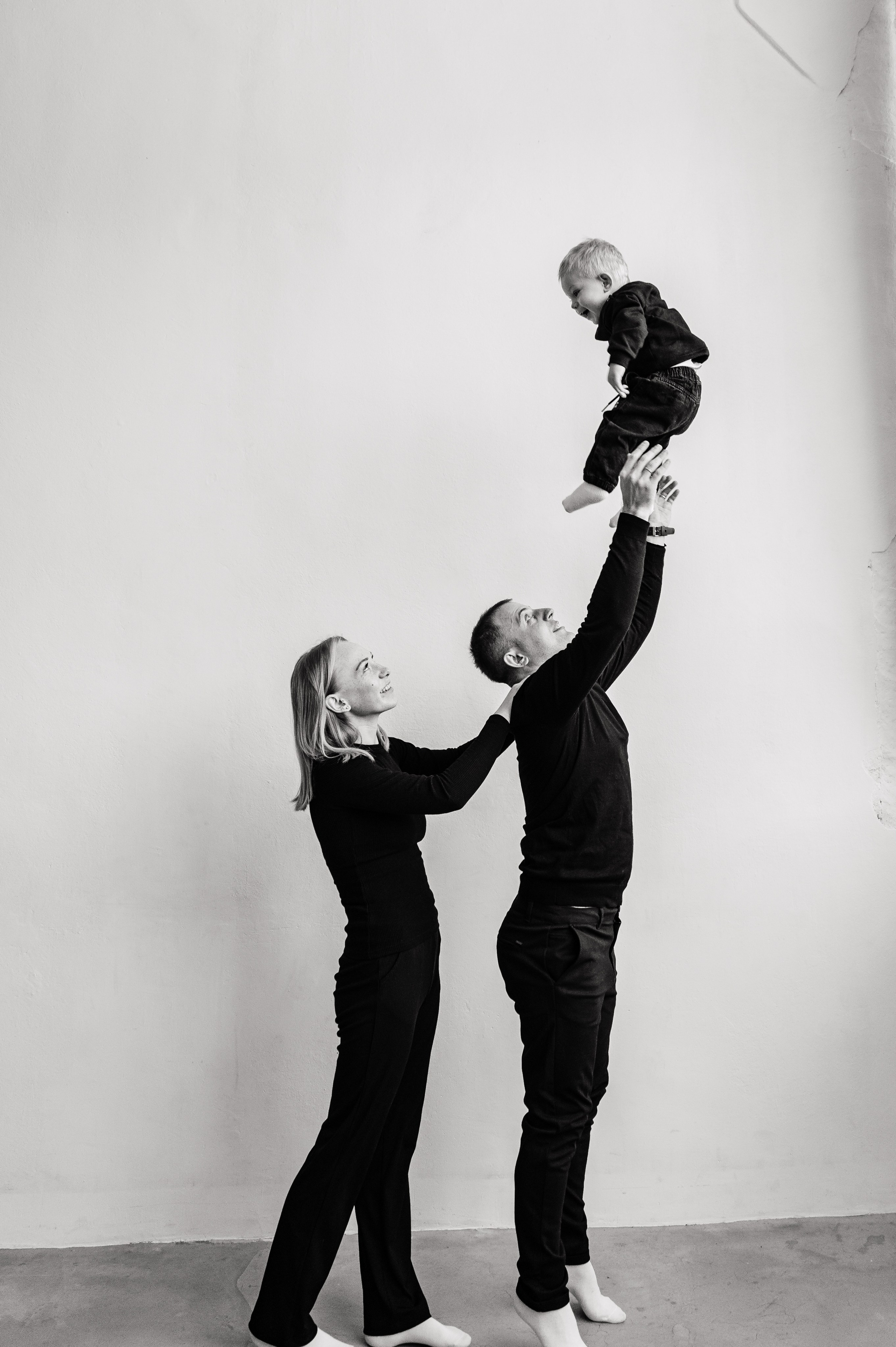 Ваня, Кристина и Мирон. Свадебный и семейный фотограф в городе Смоленске